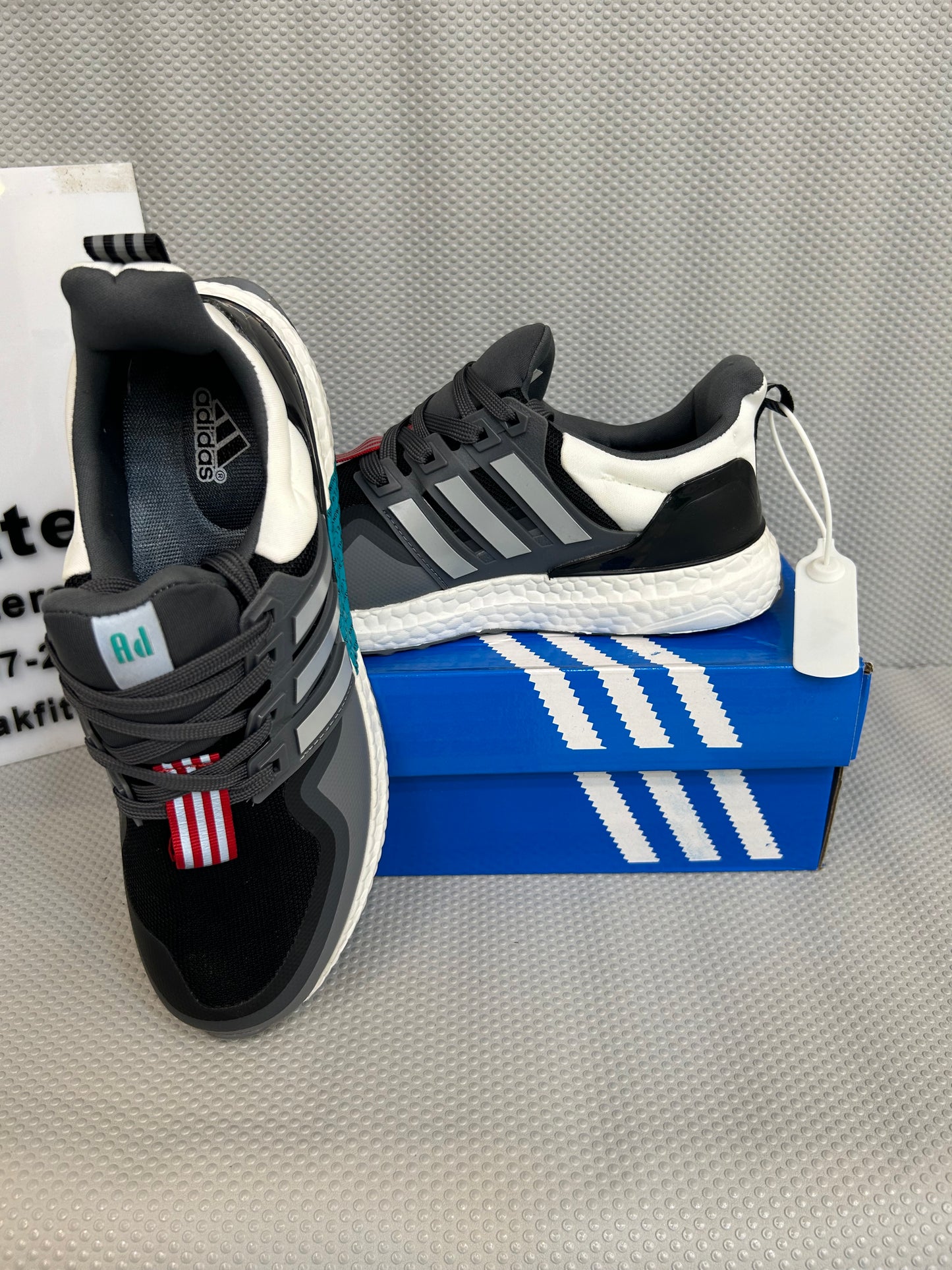 AD - Ultra boost - Gray Green