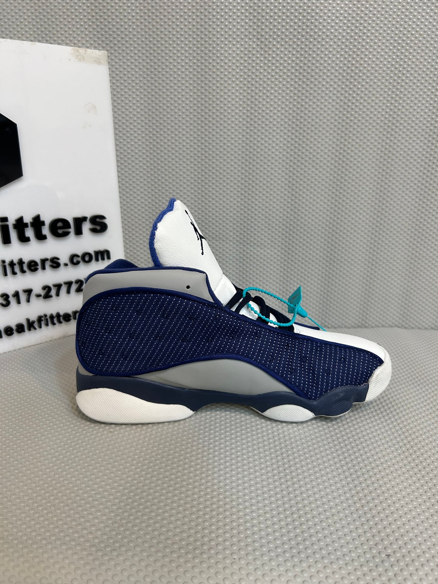 AR JDN 13 - Retro Gym - Blue White