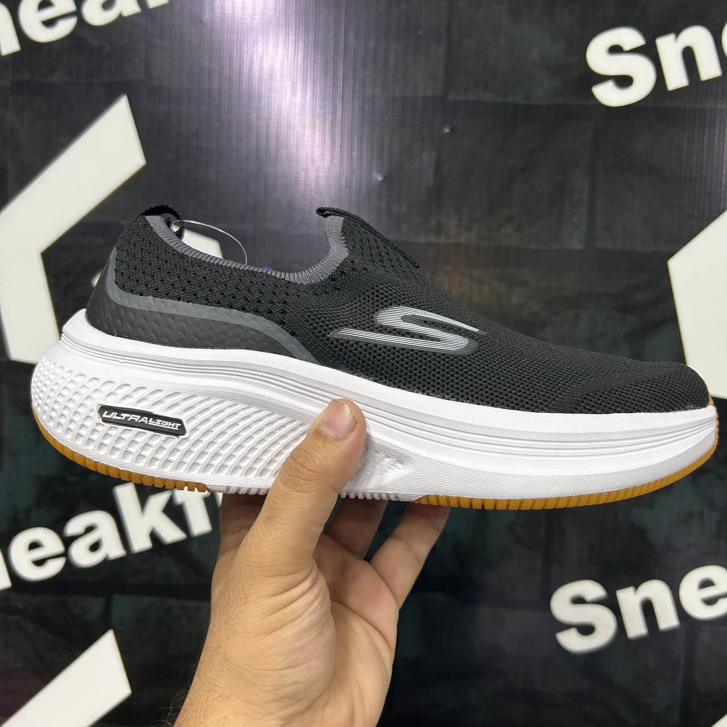 Skecher - Ultralight - Black White