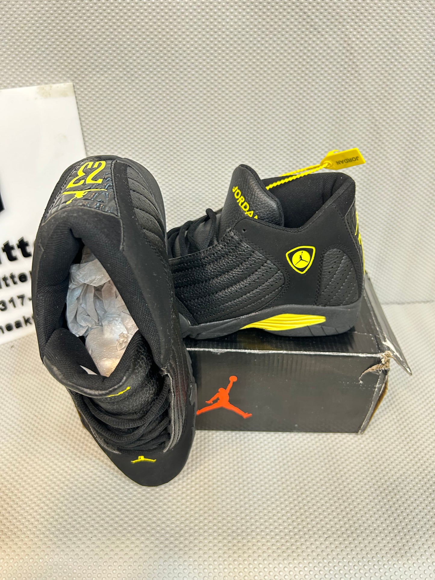 AR JDN 14 - Retro - Black Yellow