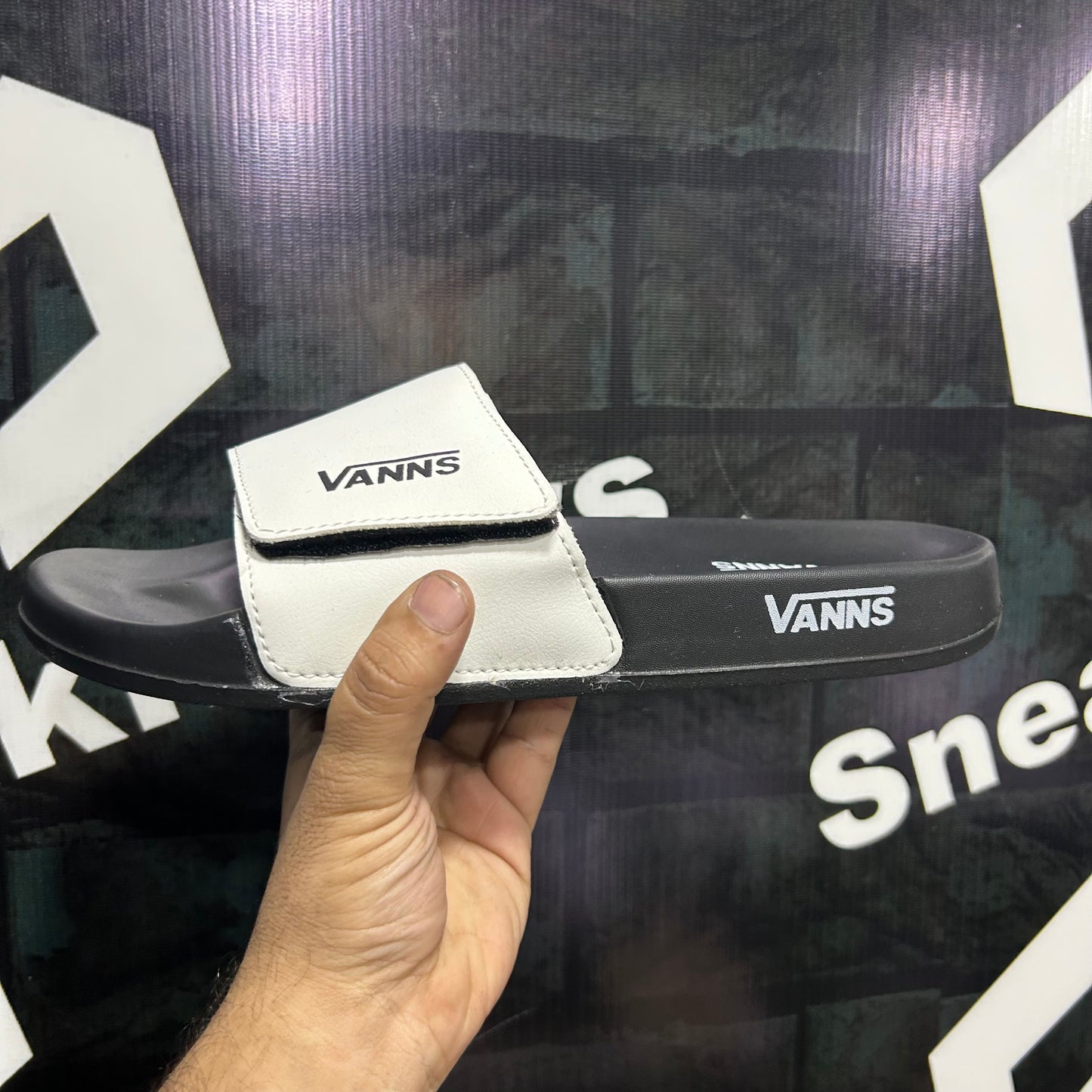 Vanns - Slides D2 - White