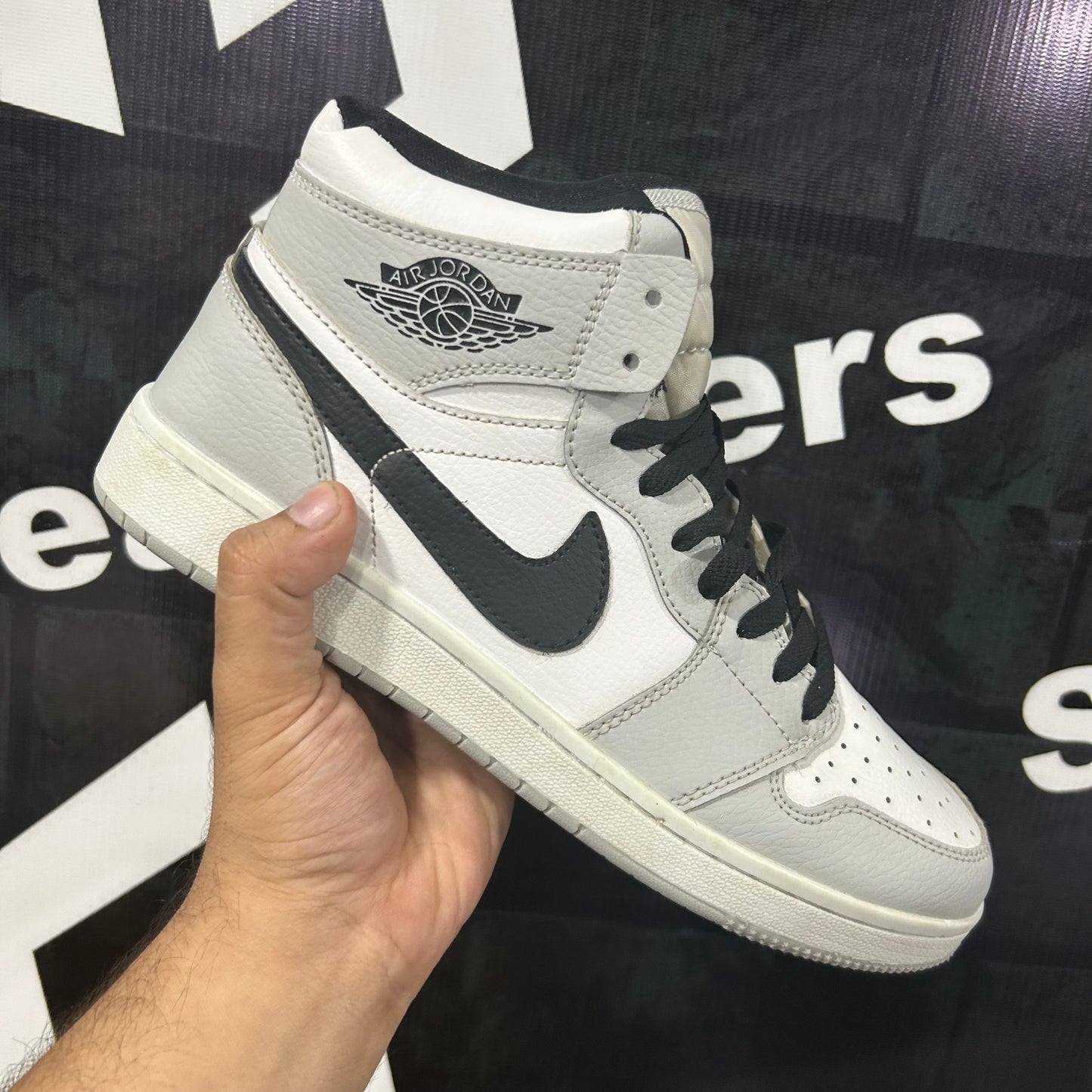 AR JDN 1 - High - Gray