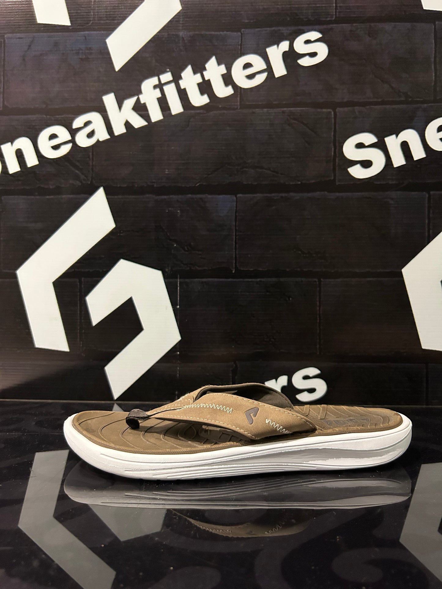 Skecher - D3 - Slides - Brown