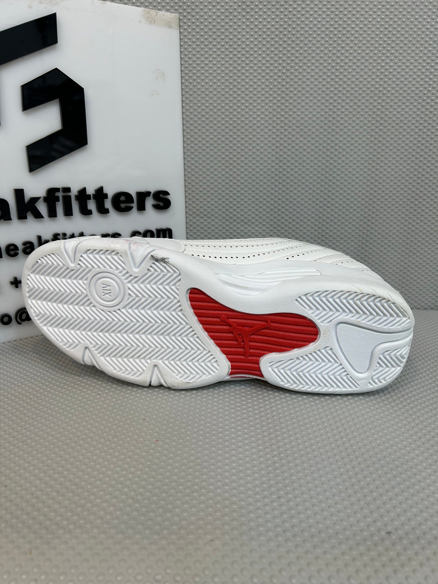 AR JDN 14 - Retro - White Red