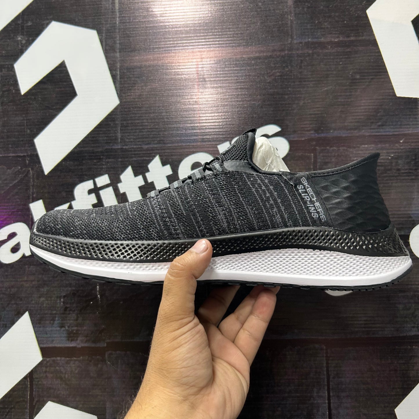 Skechers - Slip Ins - Carbon Infuseo - Black White