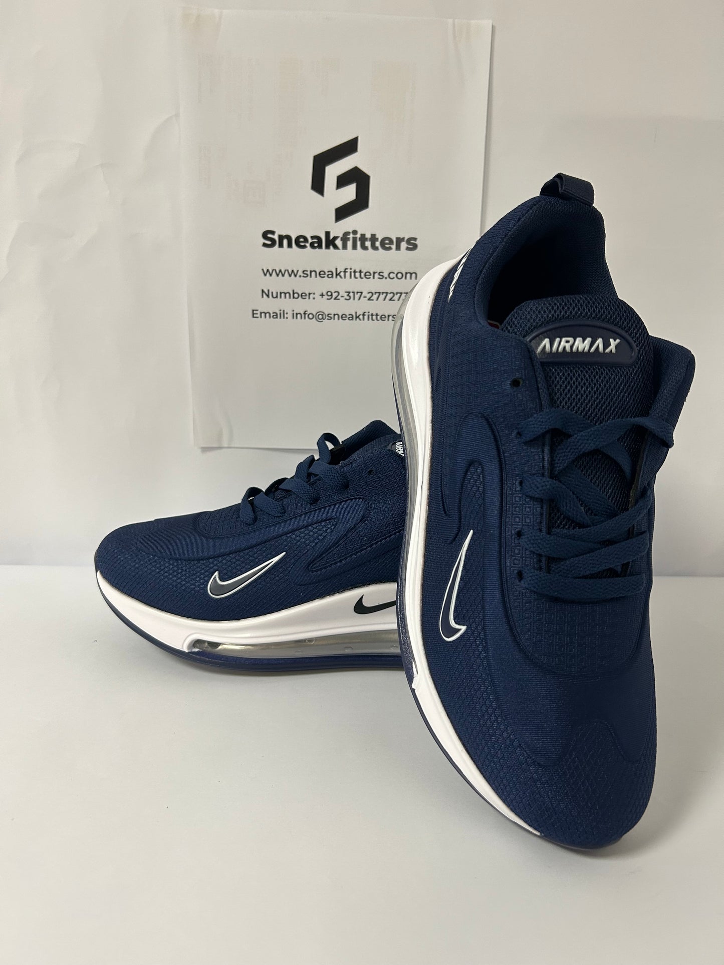 NKE Air Max 720 - Navy