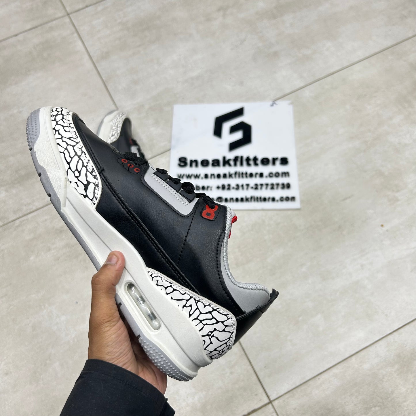 AR JDN 3 - Black