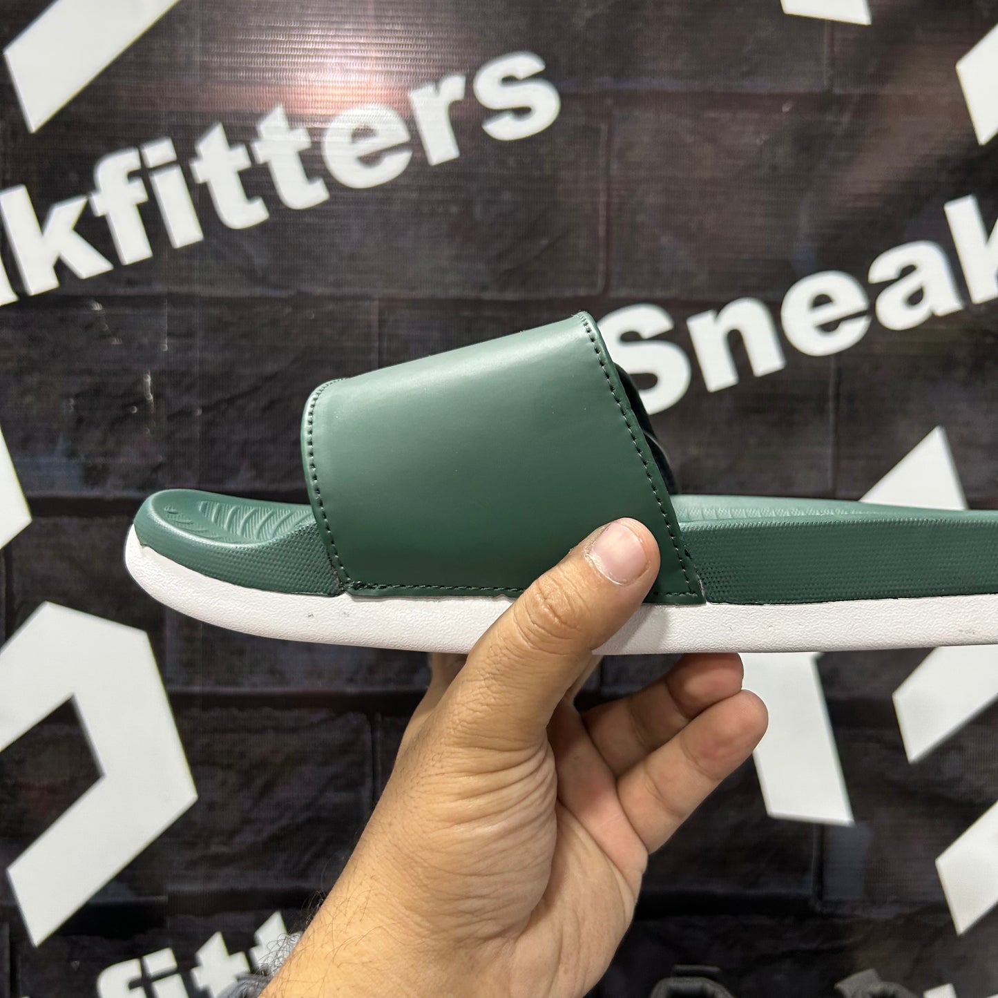 SK - Slide 1 - Green