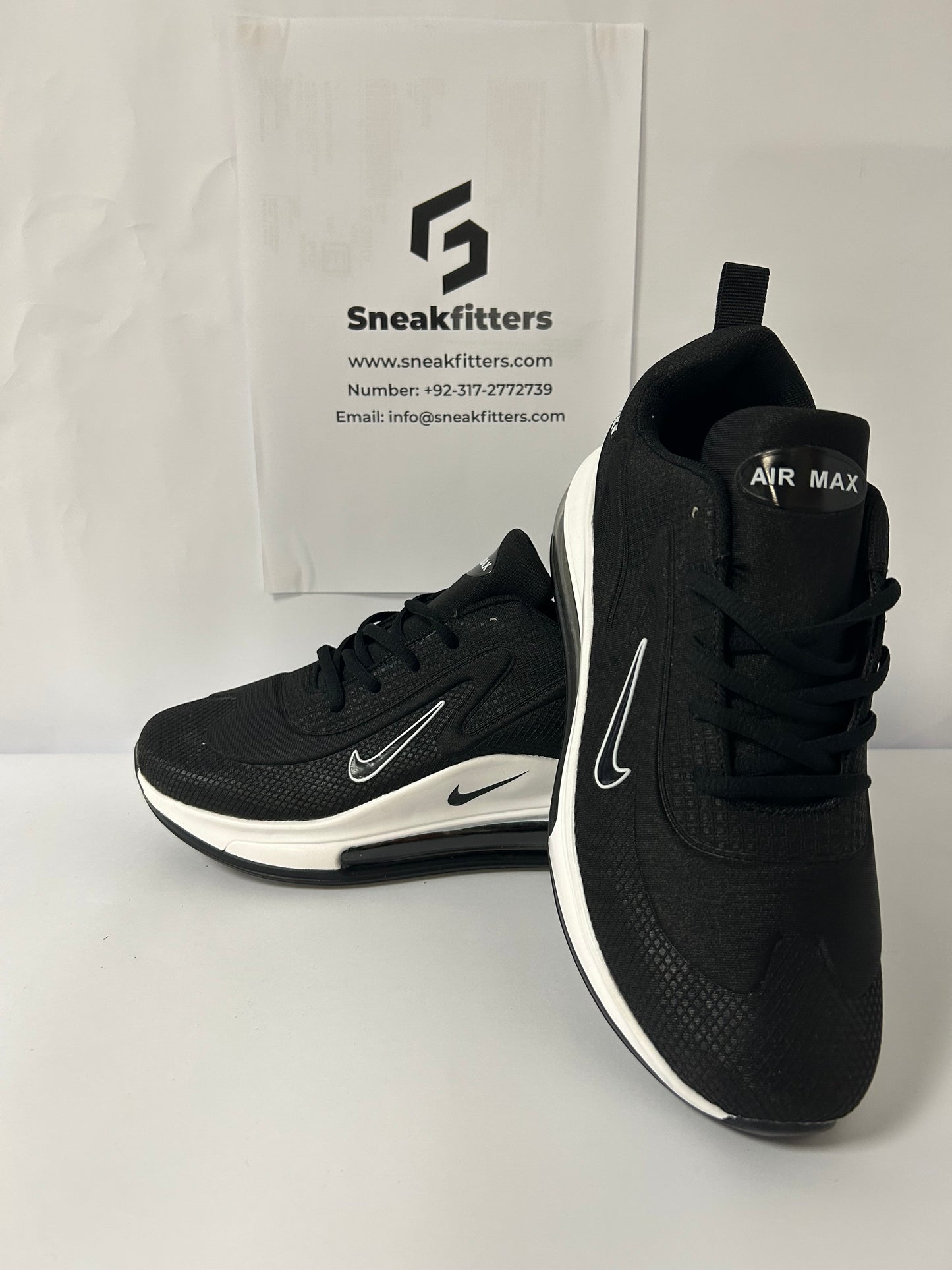NKE Air Max 720 - Black White 2.0