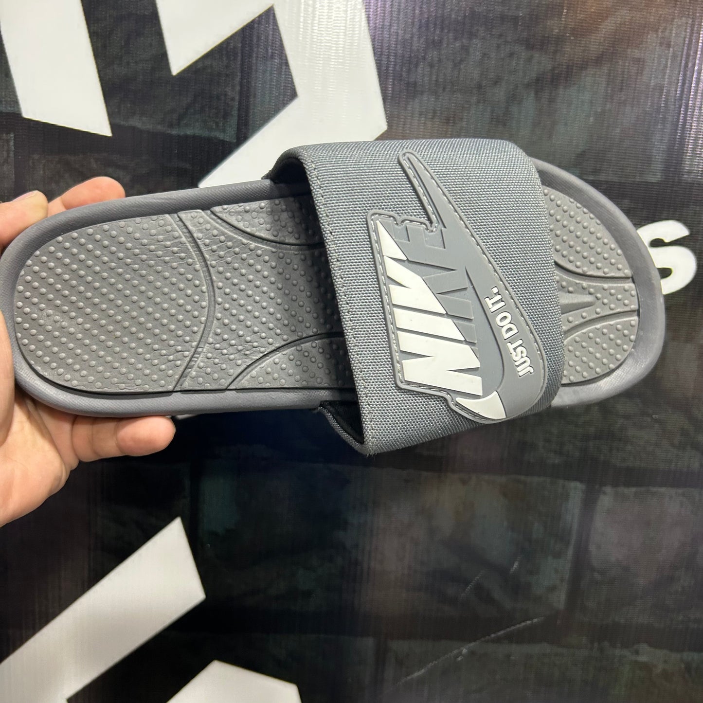 NK - D1 - Slides - Grey