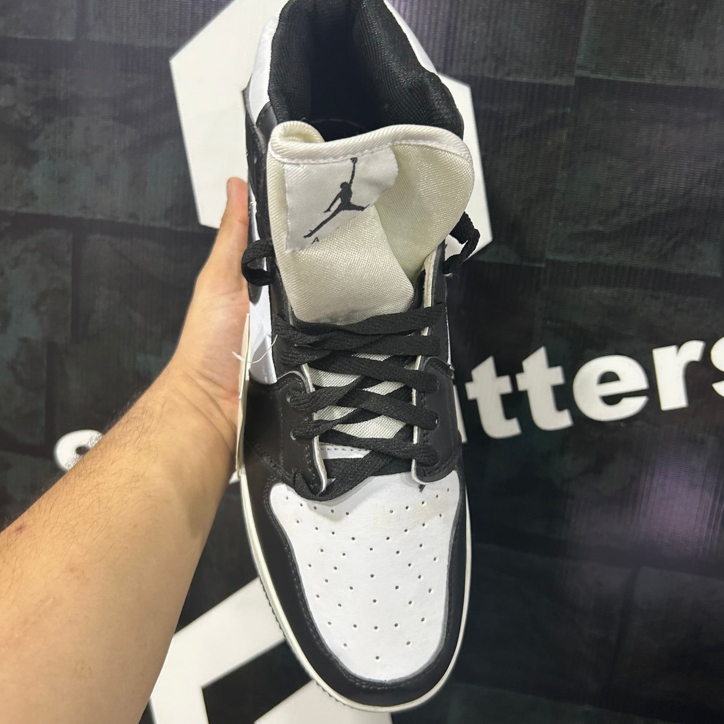 AR JDN 1 - High - Black White - (Batch 2)