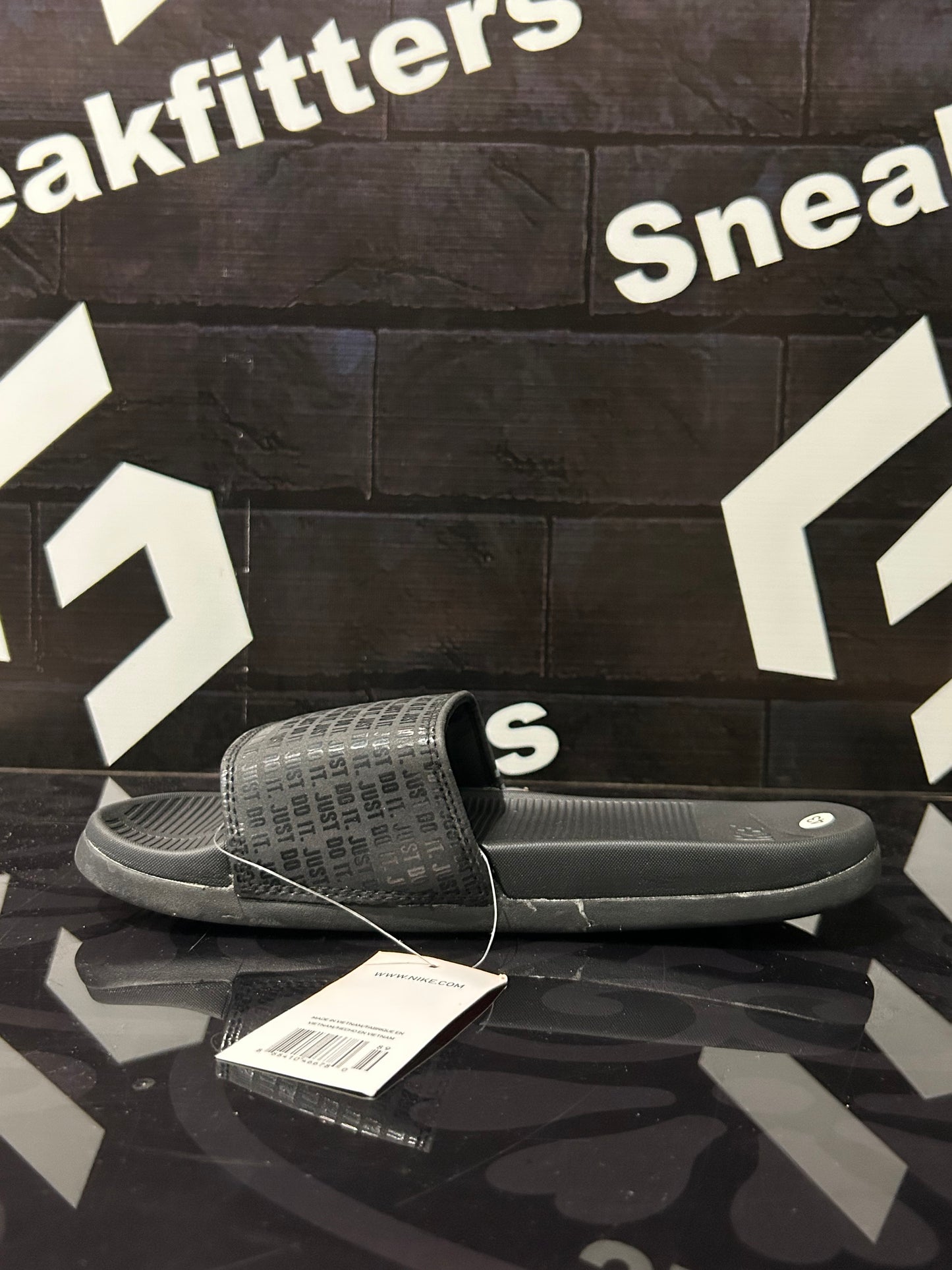NKE - D3 - Slides - Black Gray