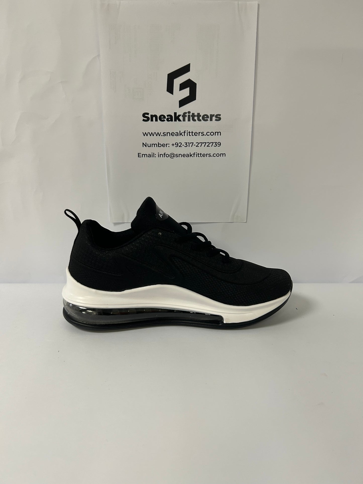 NKE Air Max 720 - Black White 2.0