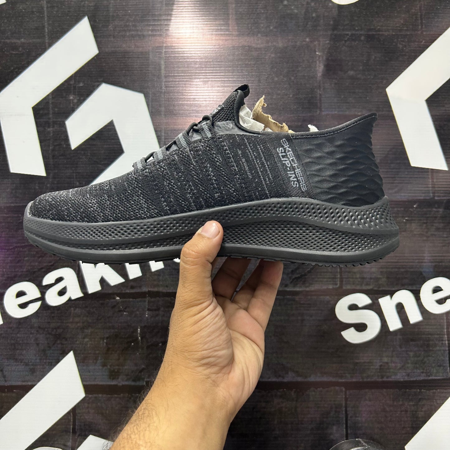 Skechers - Slip Ins - Carbon Infuseo - Black