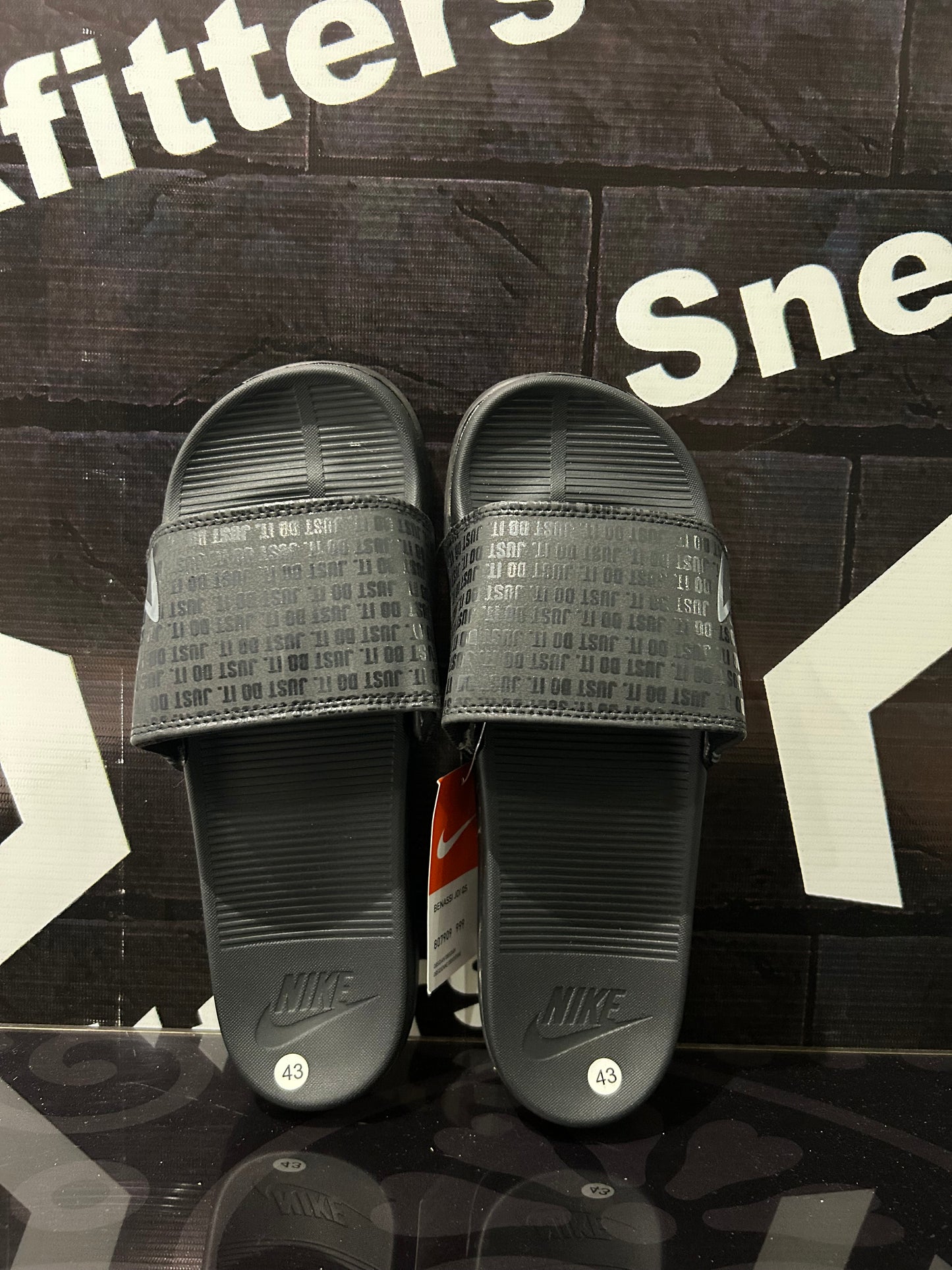 NKE - D3 - Slides - Black Gray