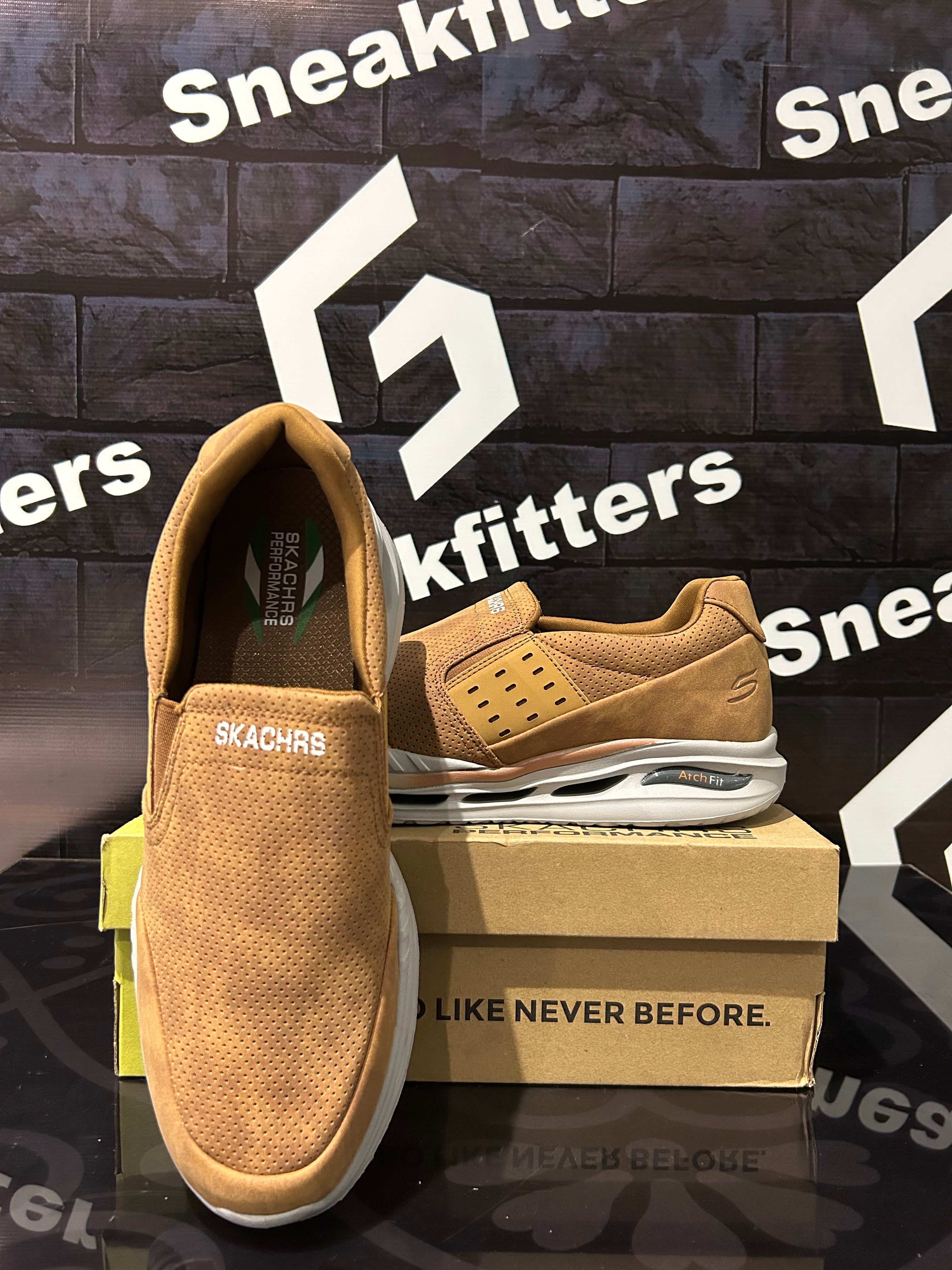 Skecher - Performance - Atchfit - Gray | Sneakfitters