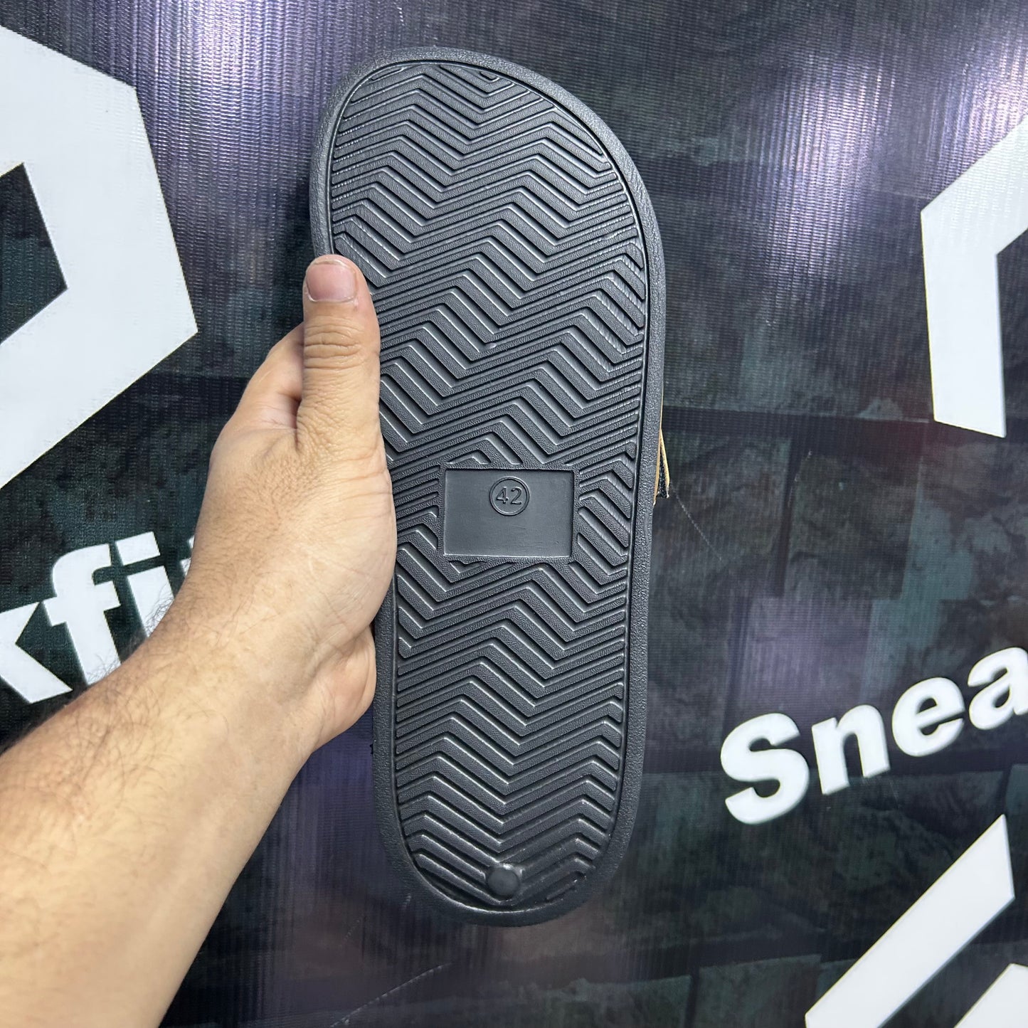 Vanns - Slides D2 - Brown