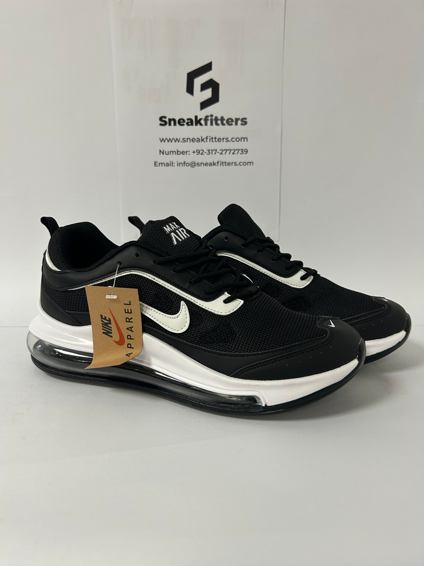 NKE Air Max - AP Running - Black White
