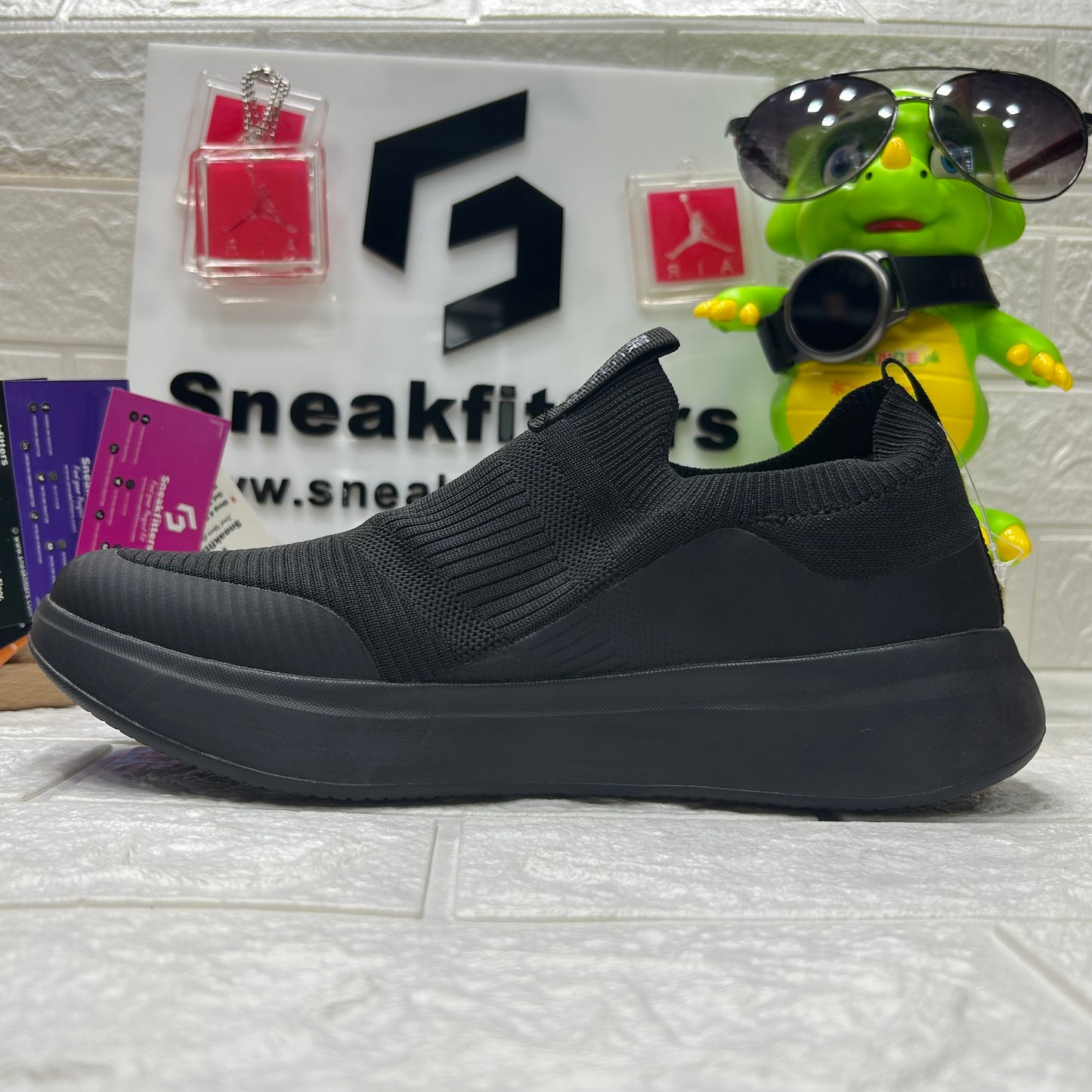Skecher - Relaxed Fix - Black