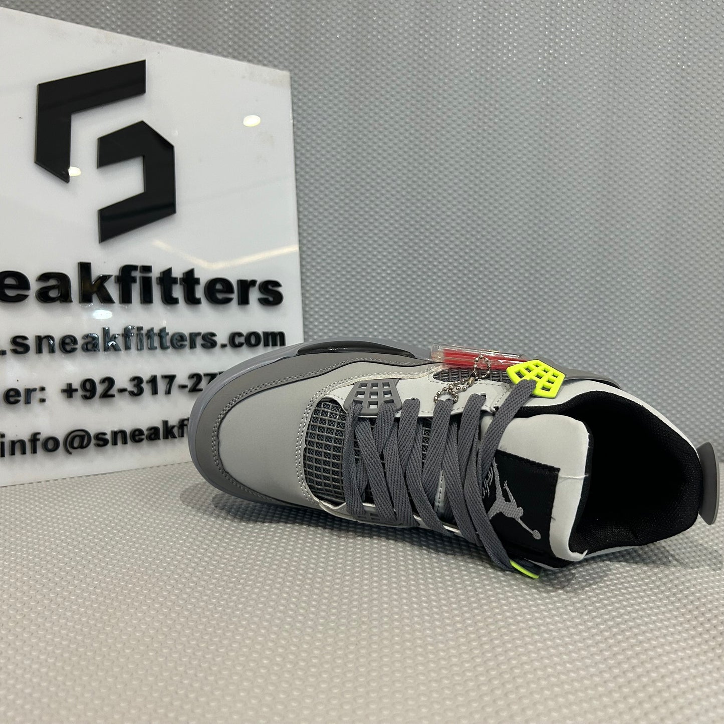 AR JDN 4 - Retro - Grey with Green