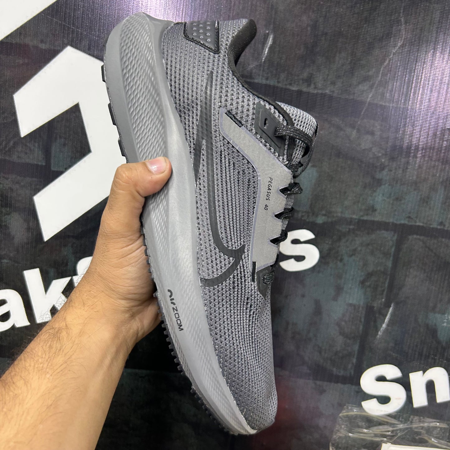 NKE Zoom - Pegasus 40 - Gray