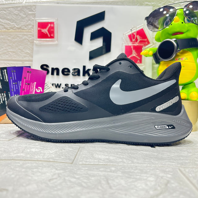 NKE - Zoom Structure - K10 - Black Grey