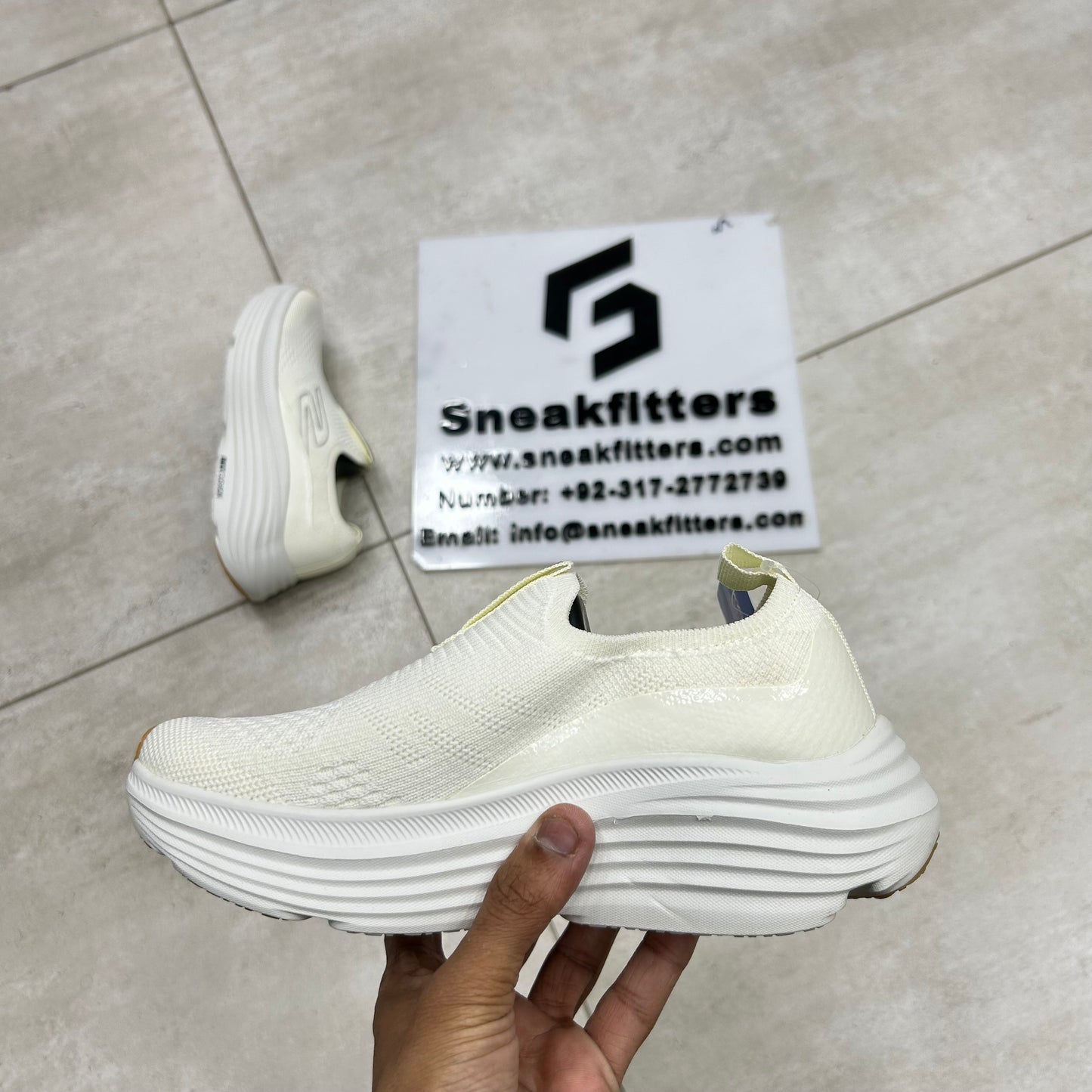 SK - MaxCushion - White
