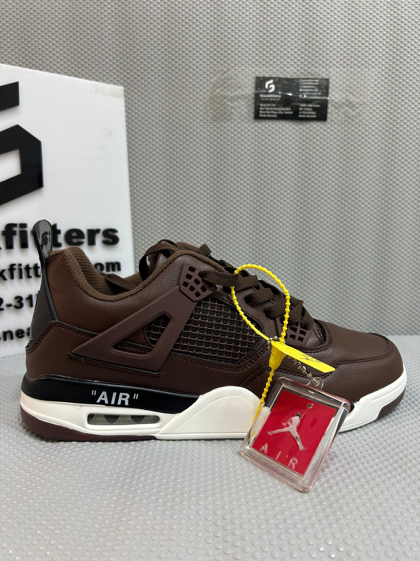 AR JDN 4 - Retro - (WS) - Brown