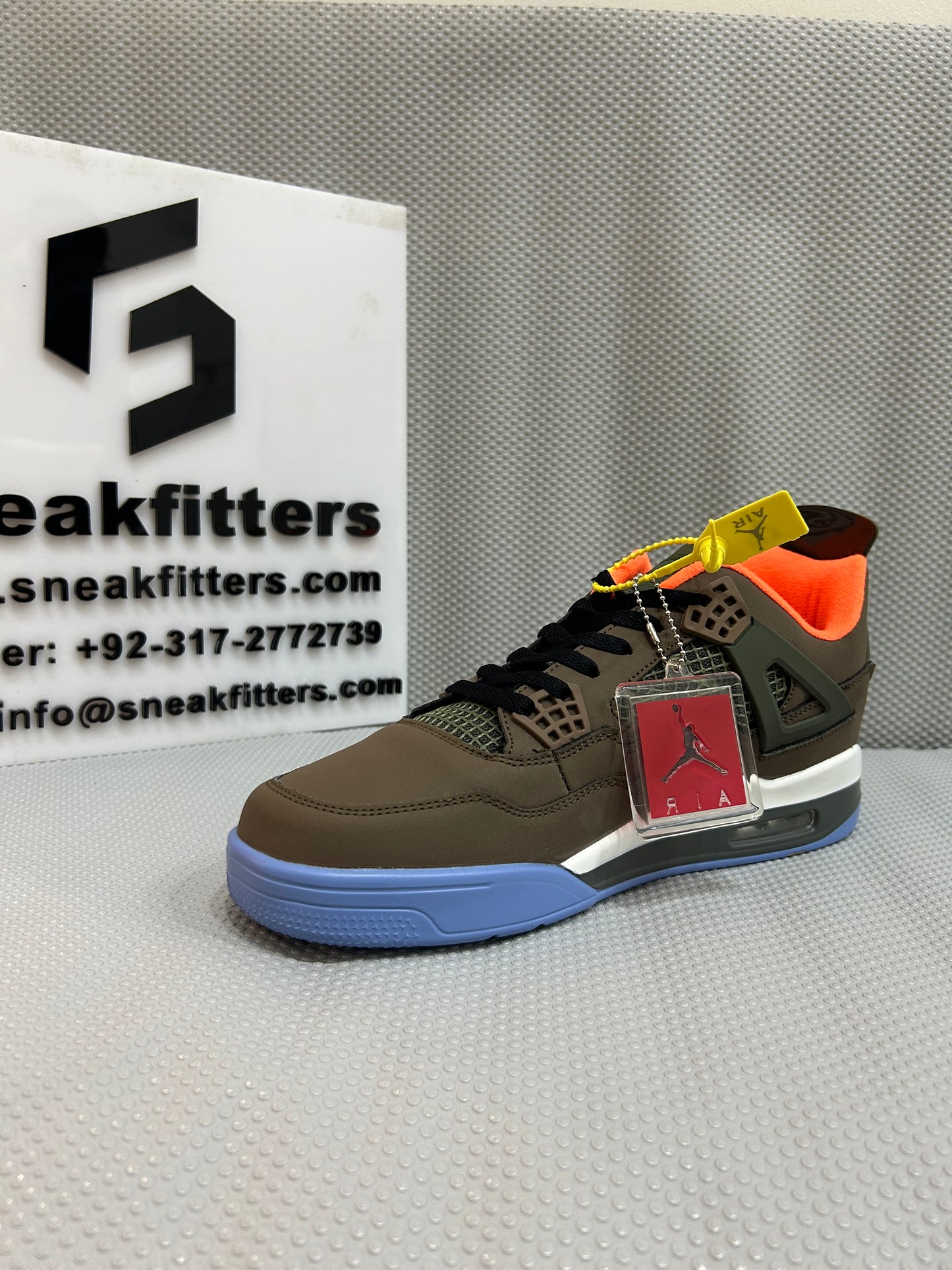 AR JDN 4 - Retro - (WS) - Brown with Black