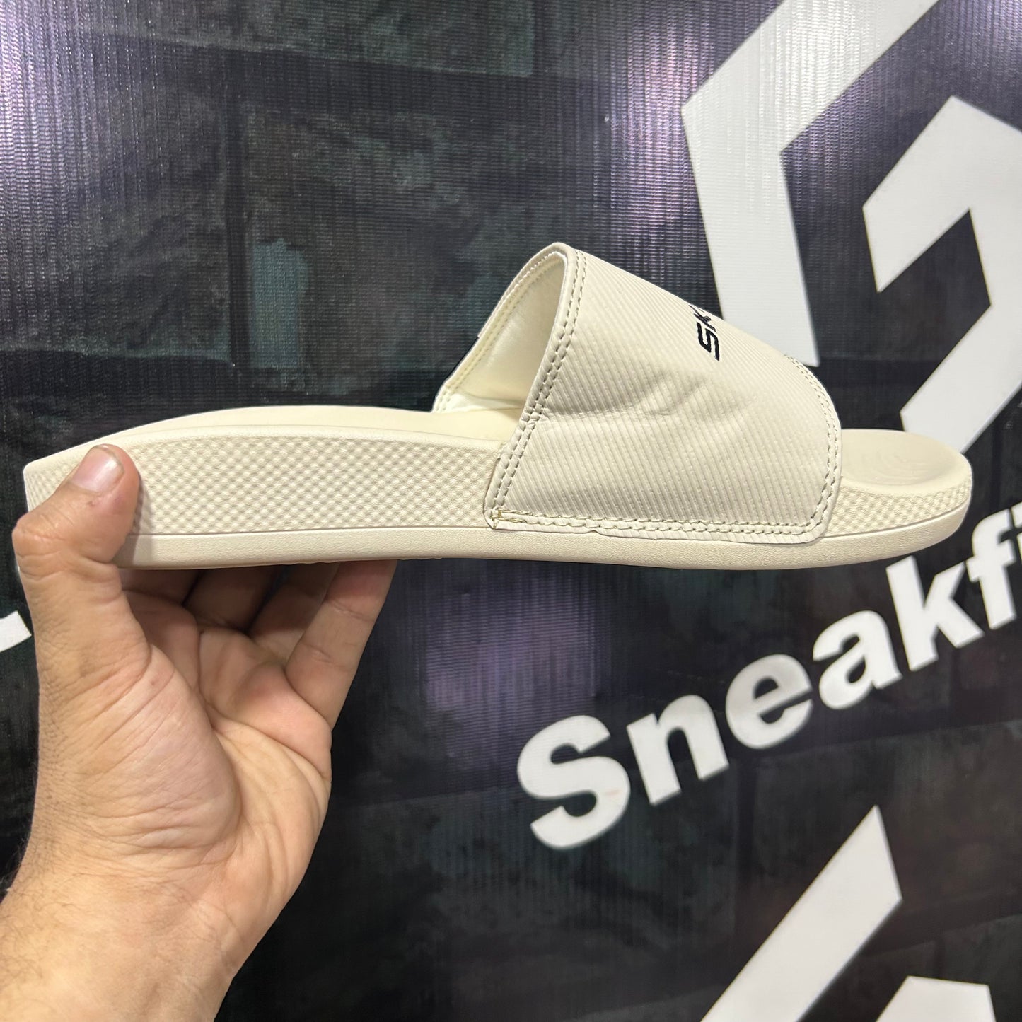 Skecher - D7 - Slides - Off White
