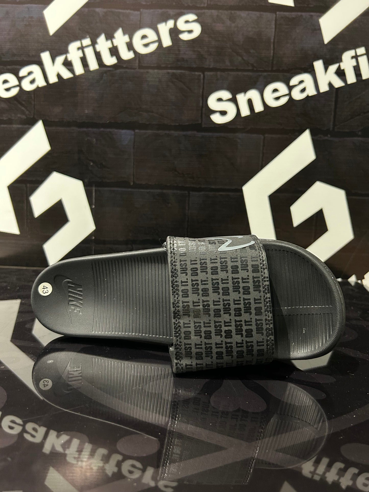 NKE - D3 - Slides - Black Gray