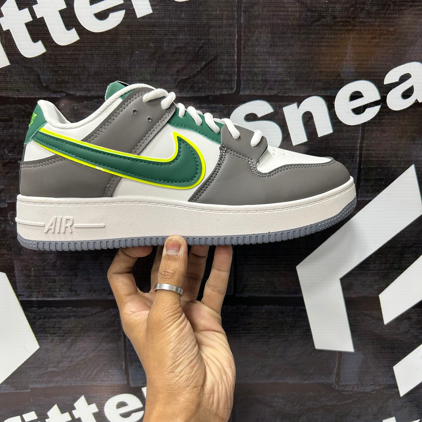 Airfare 1- White Green 2.0