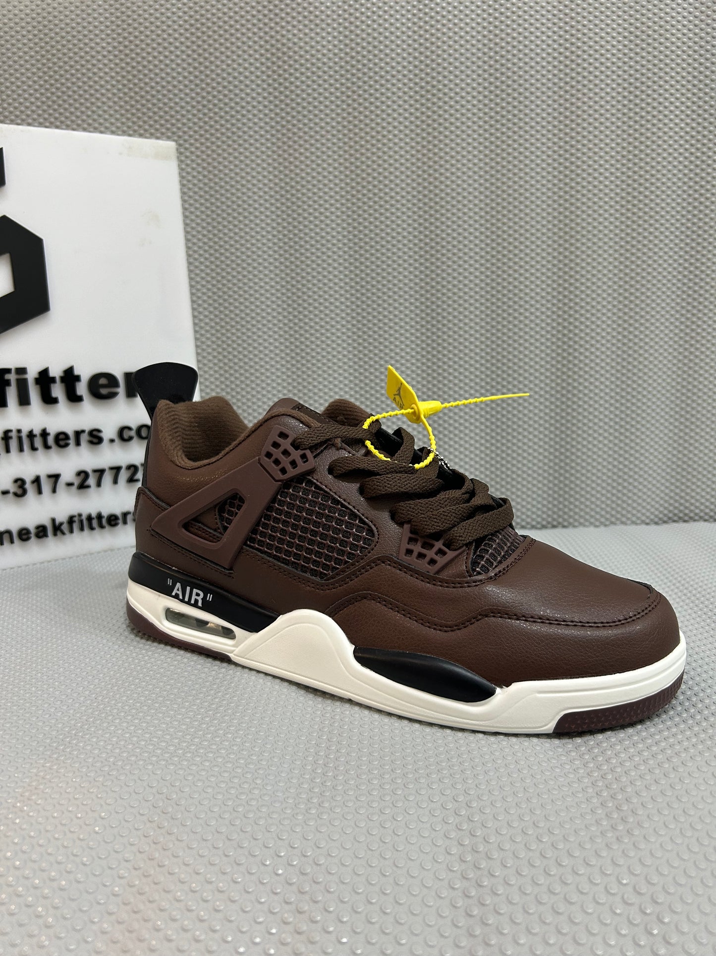 AR JDN 4 - Retro - (WS) - Brown