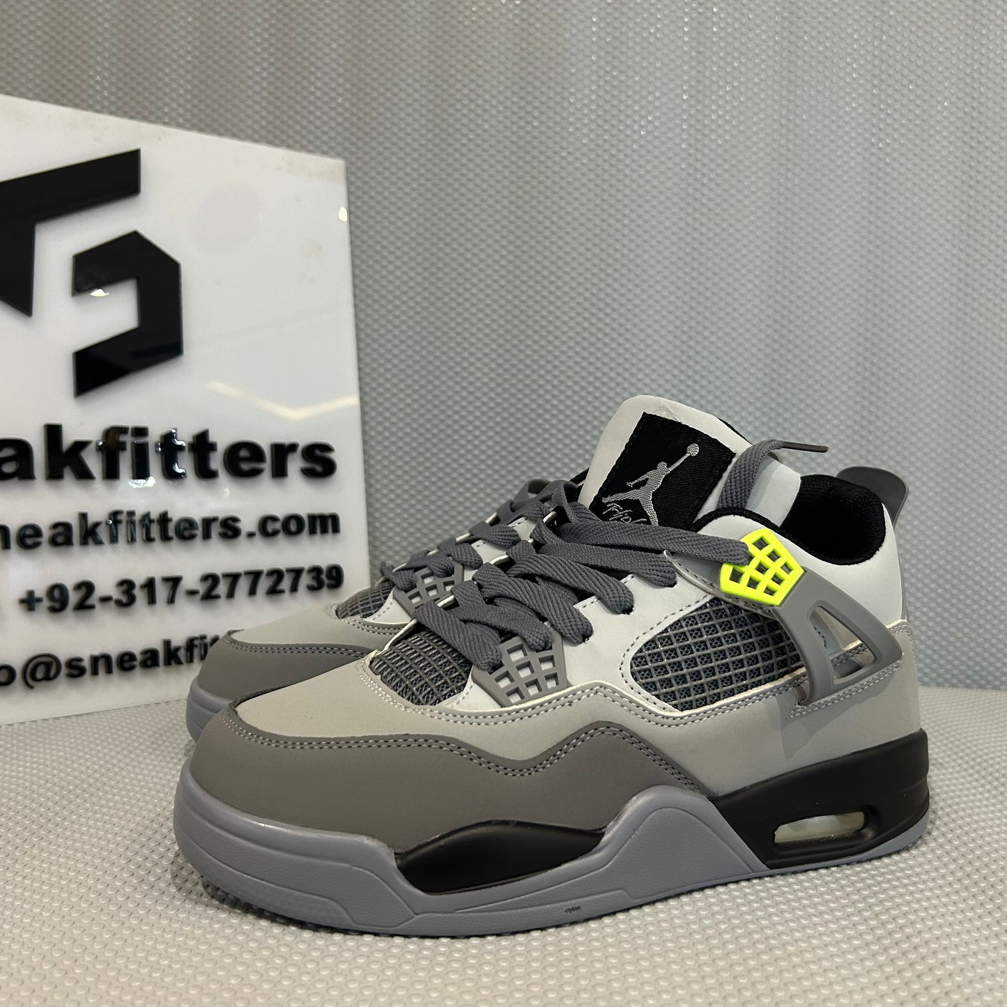 AR JDN 4 - Retro - Grey with Green