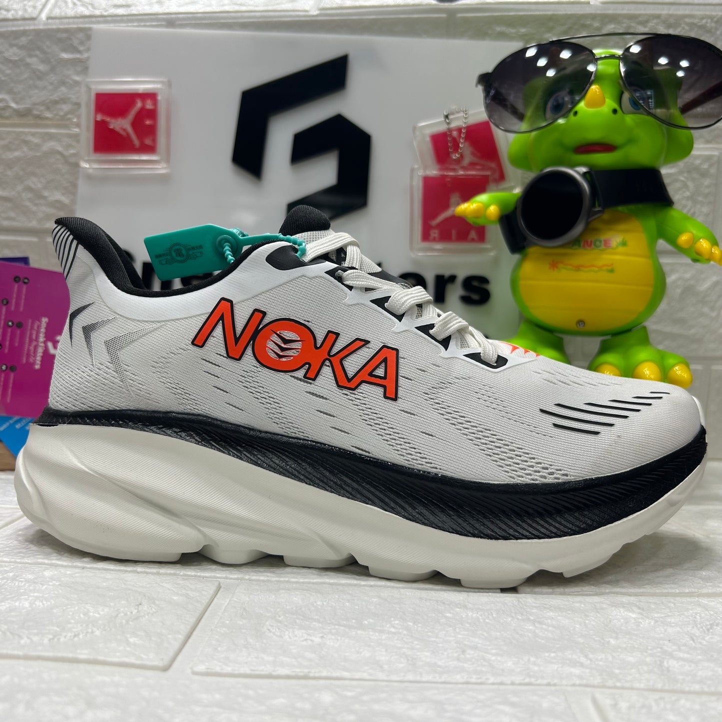 NOKA - UC - White with Red