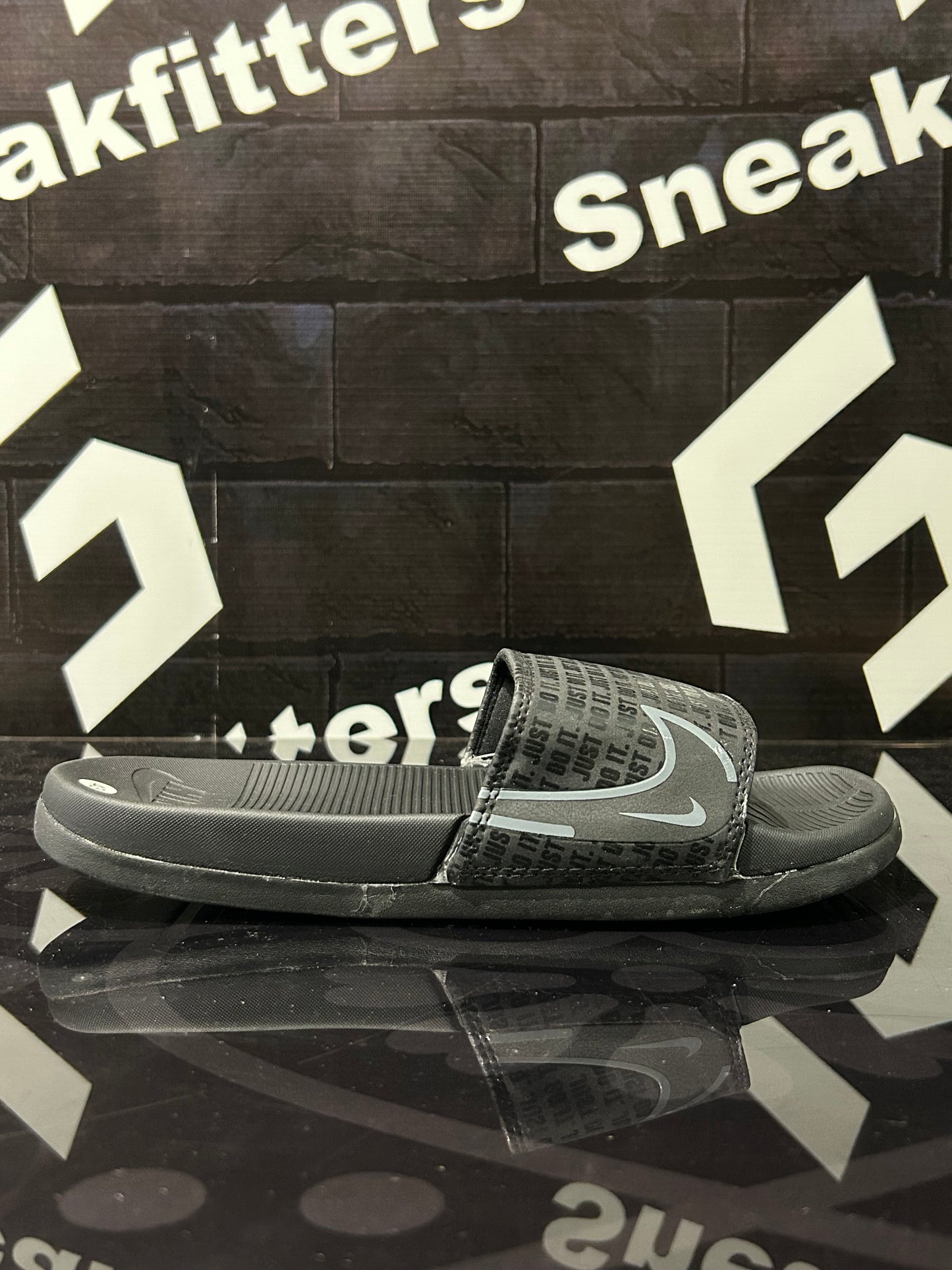 NKE - D3 - Slides - Black Gray