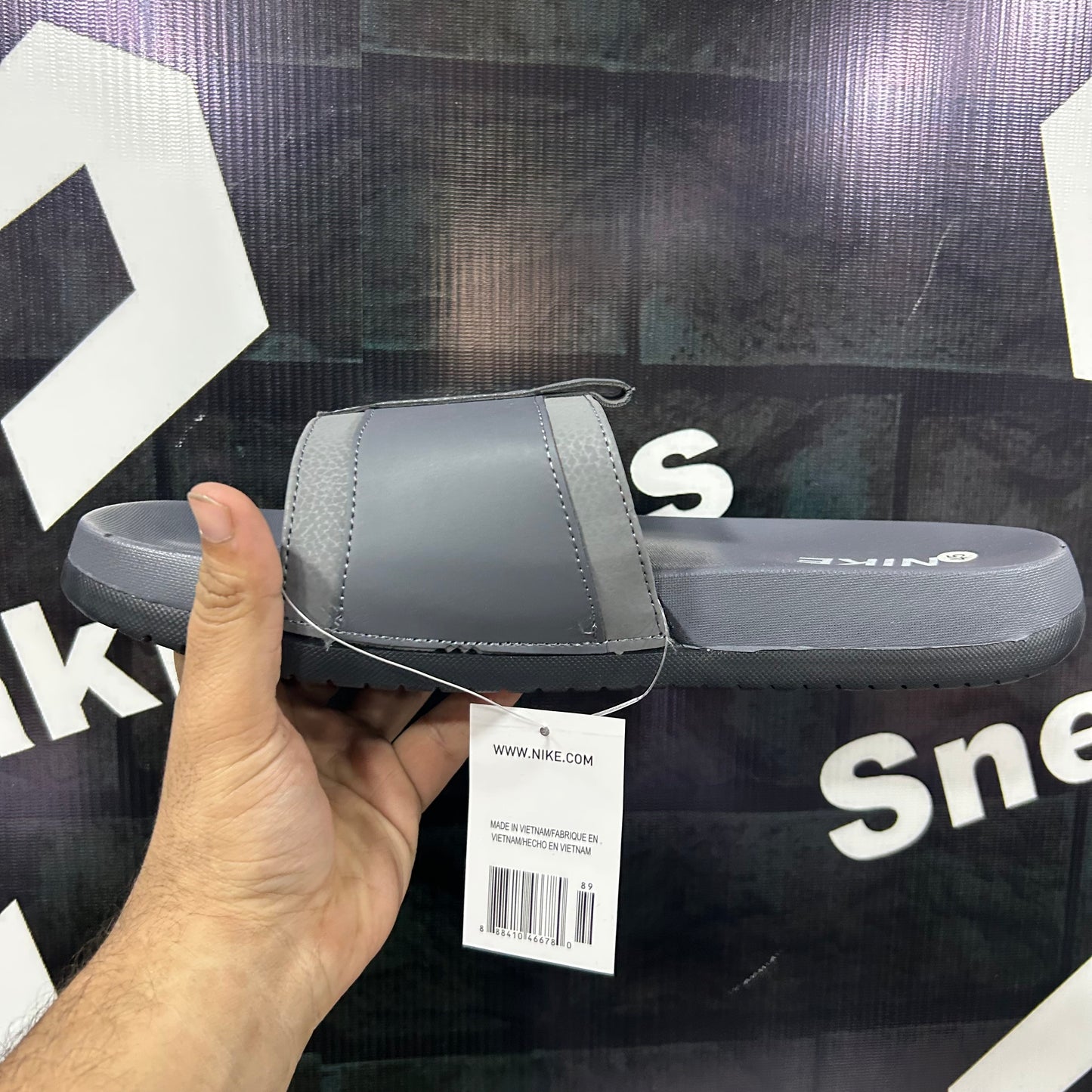 NKE - Slides - D7 - Gary