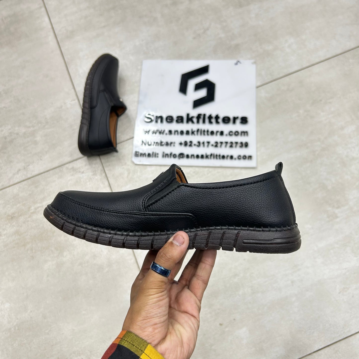 Clarks Shoes - D4 - Black