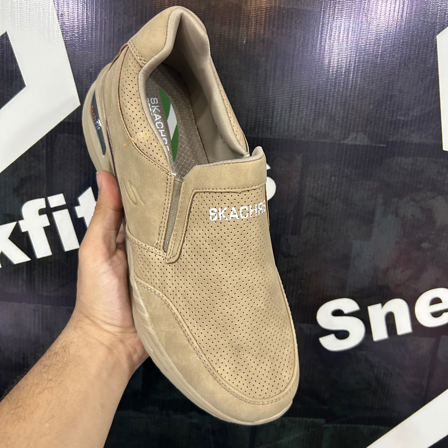 Skecher - Performance - Atchfit - Khaki 3.0