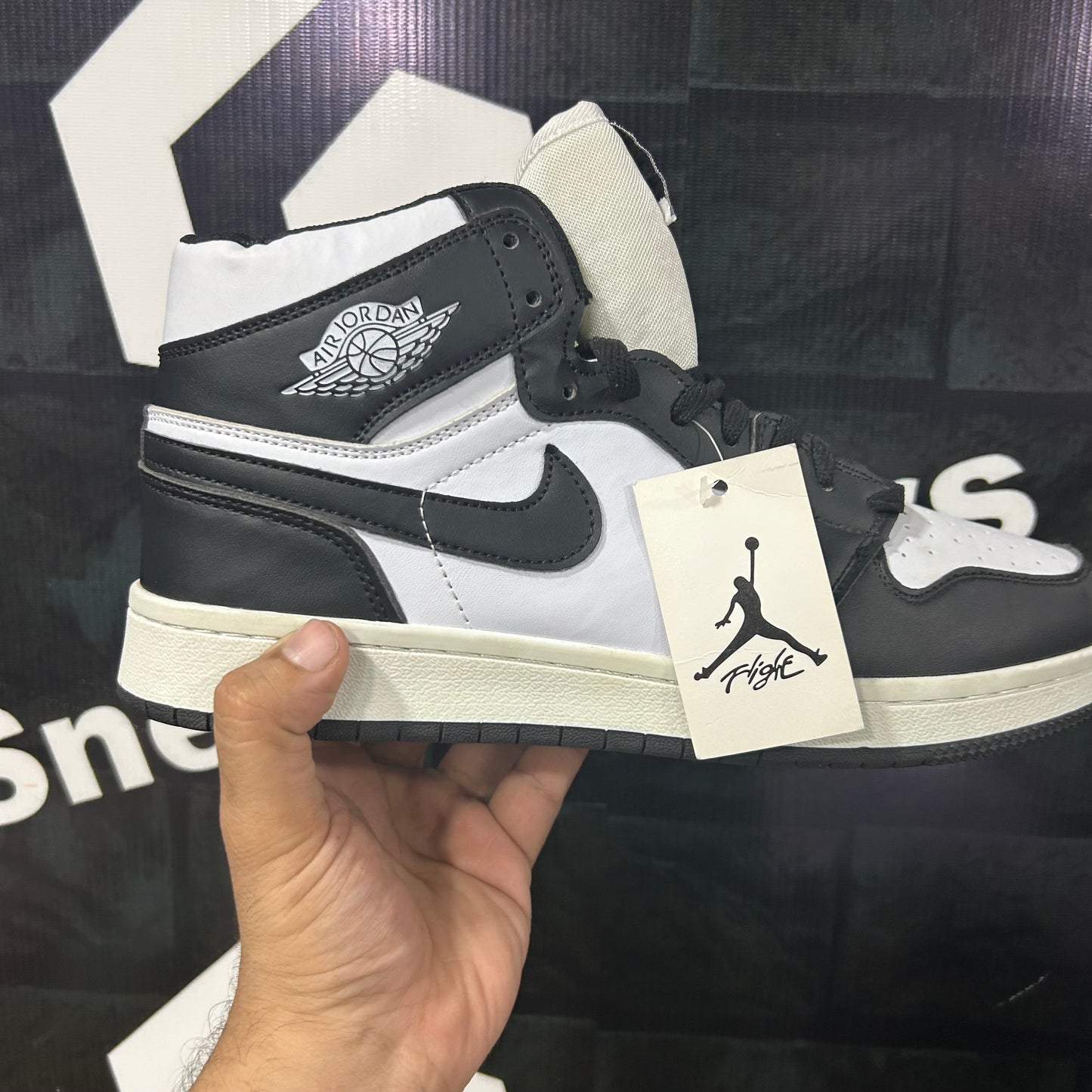 AR JDN 1 - High - Black White - (Batch 2)
