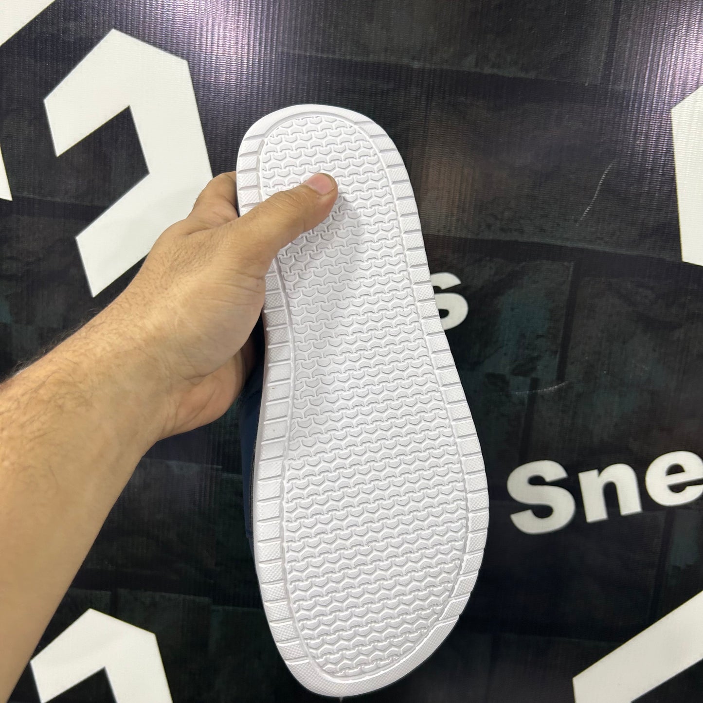 NKE - Slides - D7 - Navy