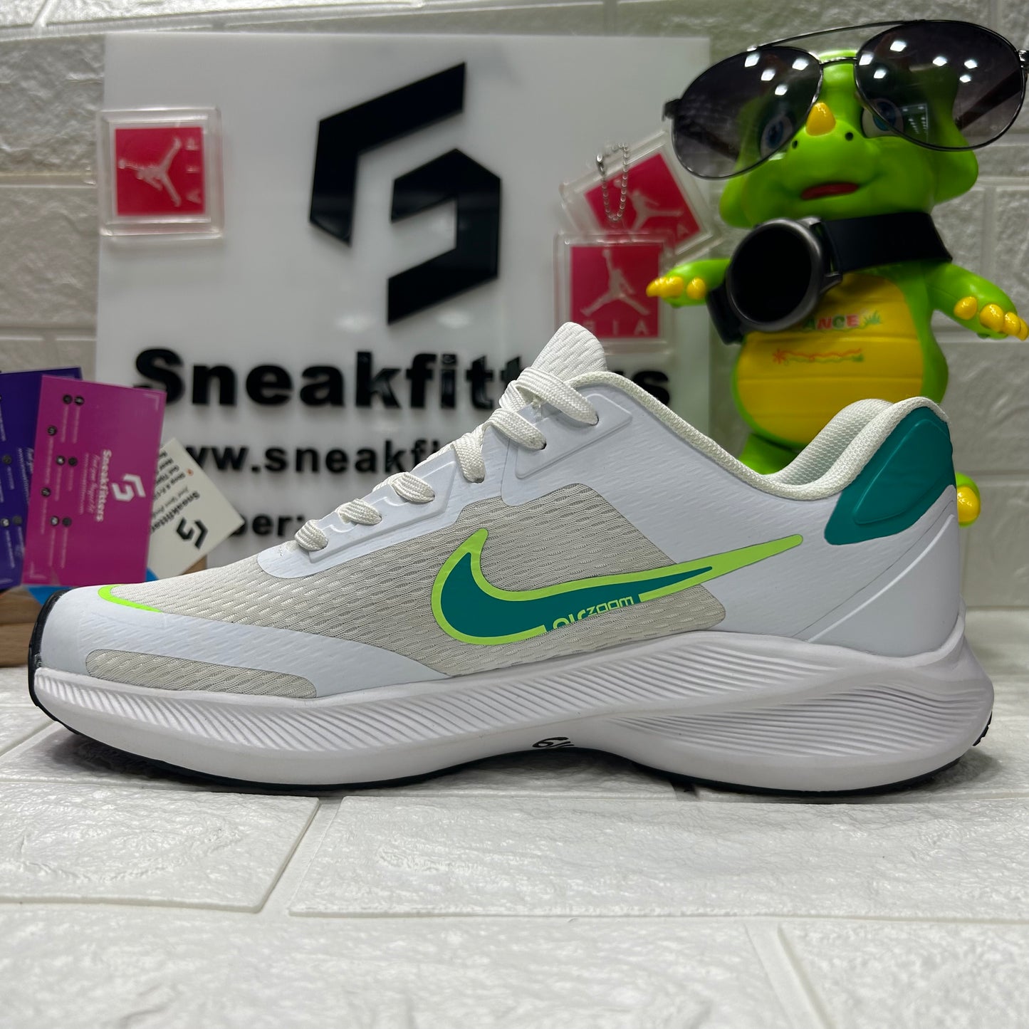 NKE Zoom - Structure 8X - White Green