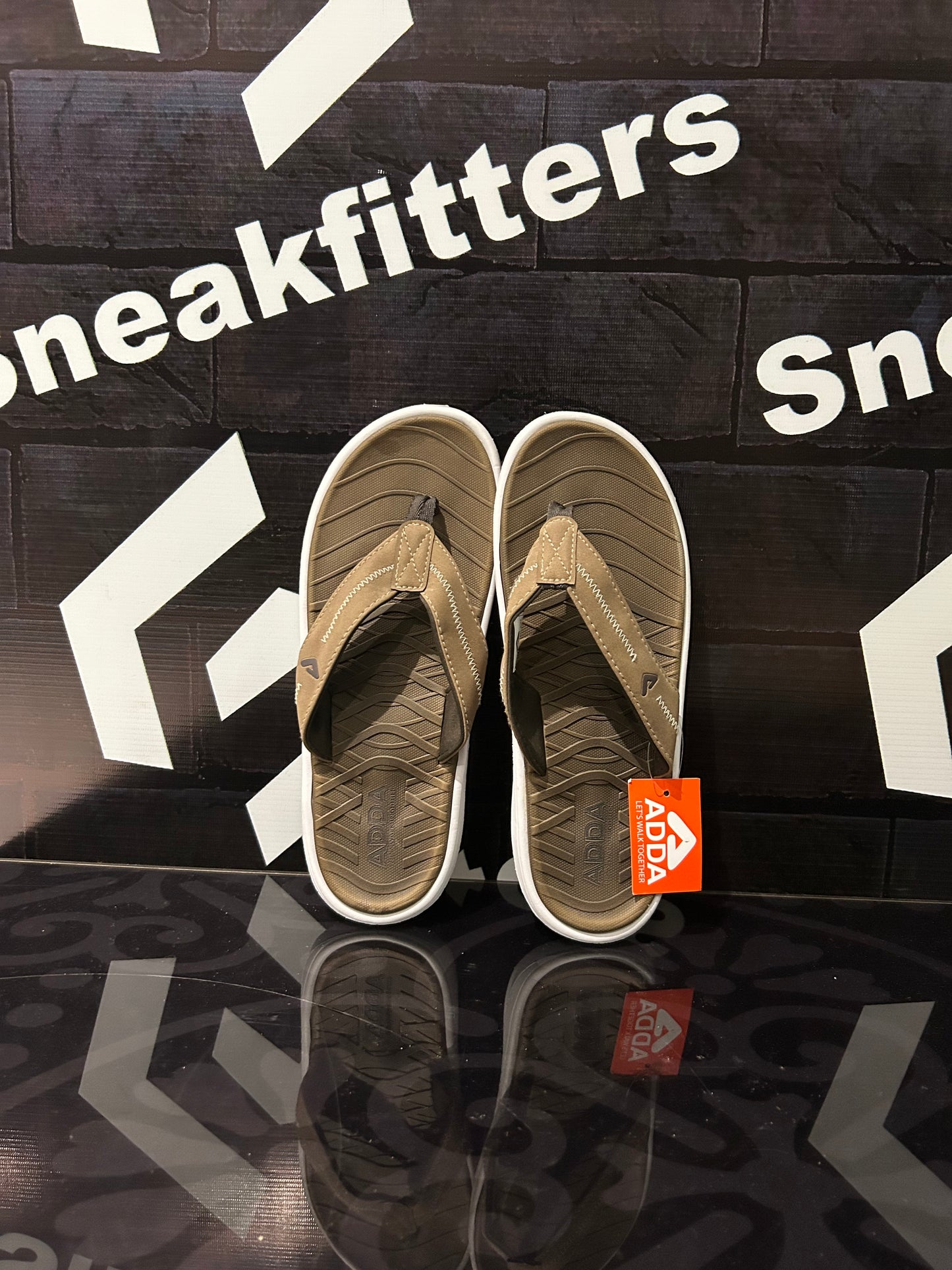 Skecher - D3 - Slides - Brown