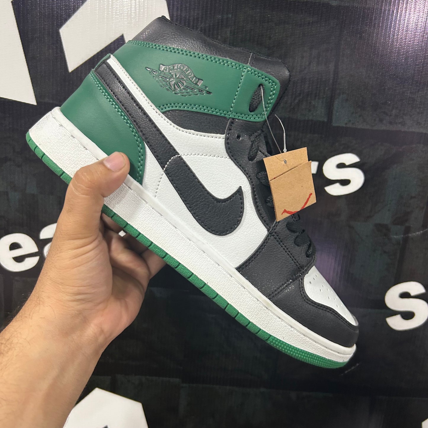 AR JDN 1 - High - Green