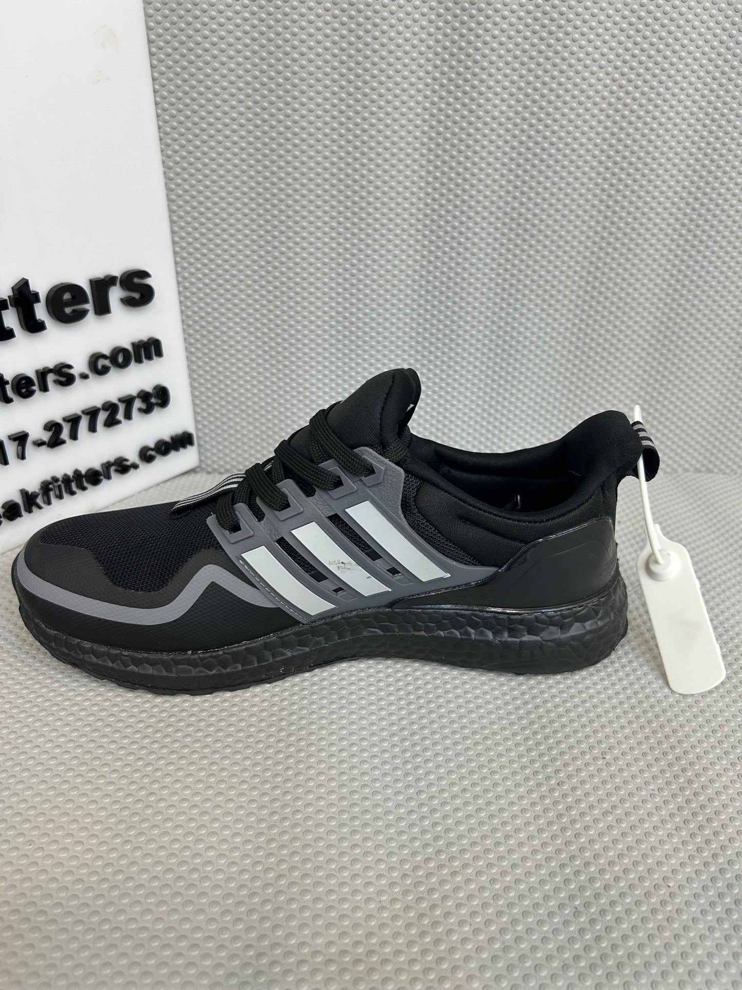 AD - Ultra boost - Gray Black