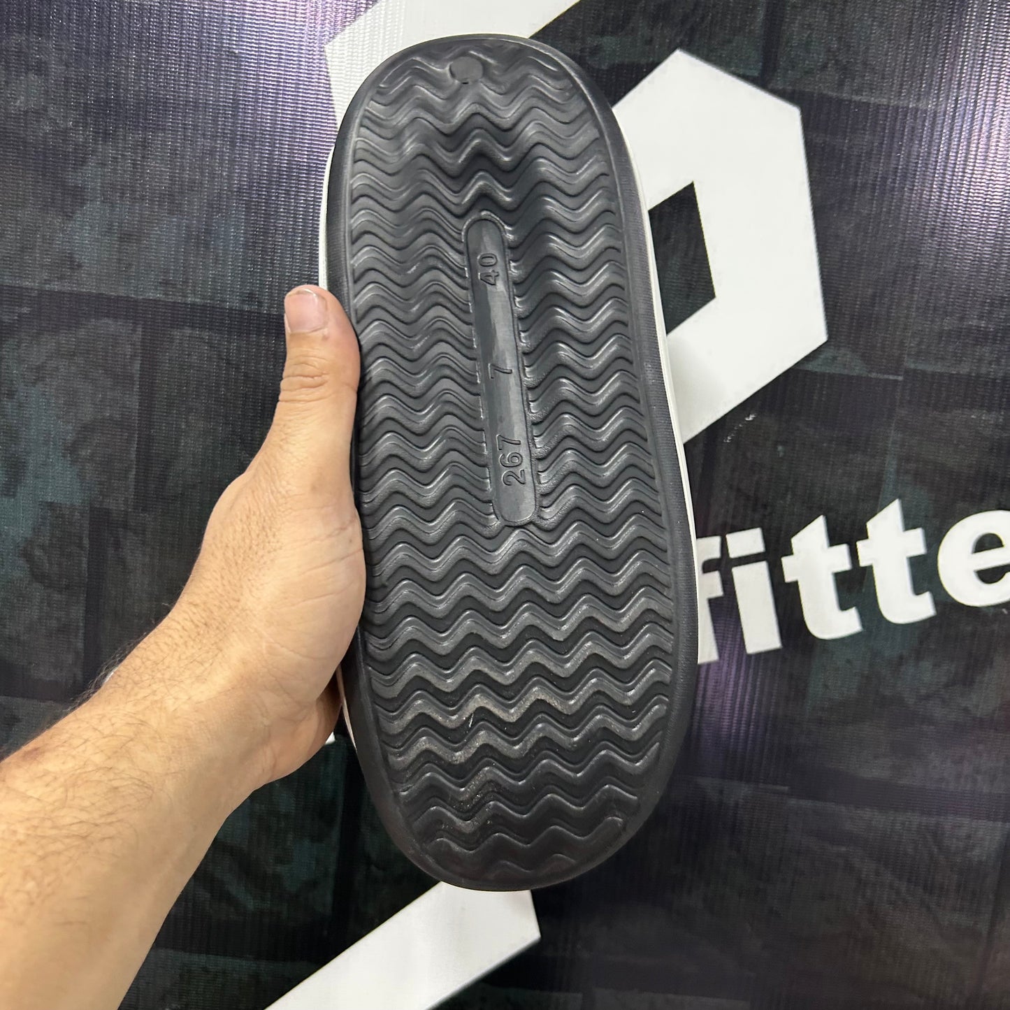 NKE - Slides - D8 - White Black