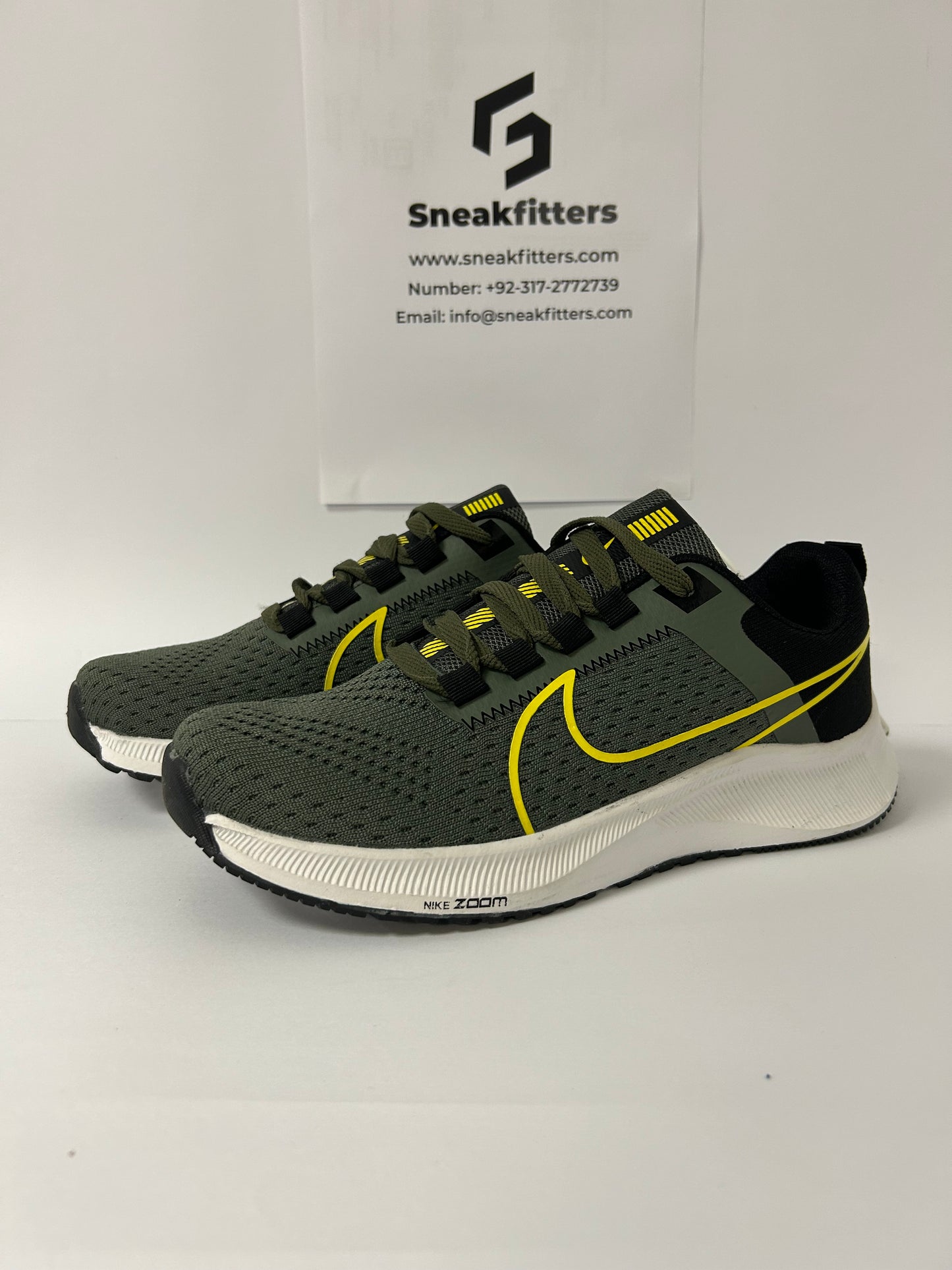 NKE Zoom -  Downshifter - Olive