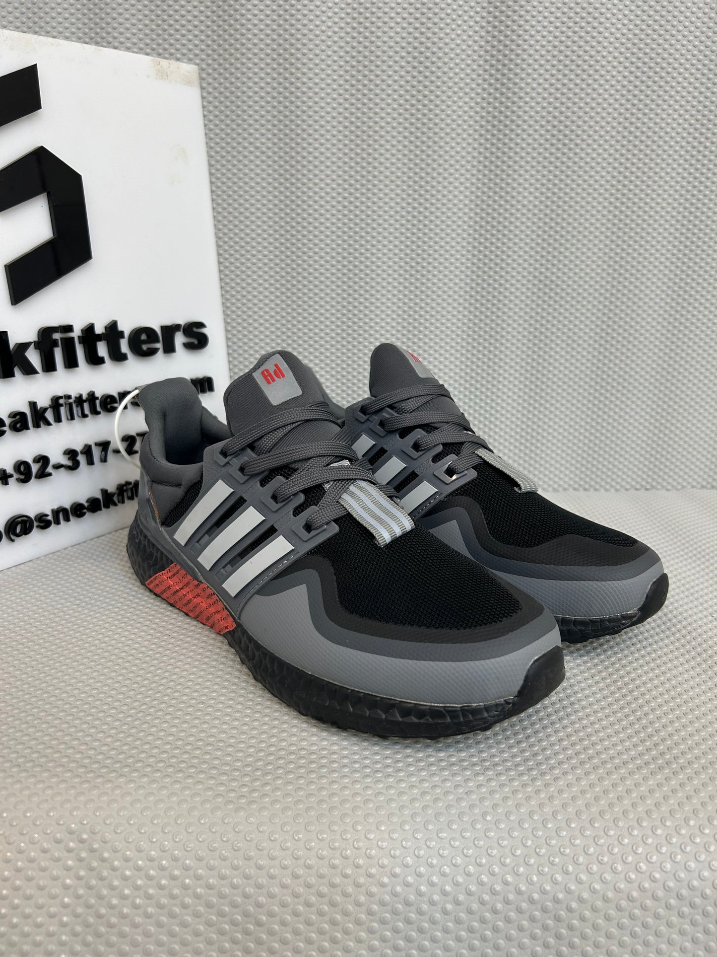 AD - Ultra boost - Gray Orange