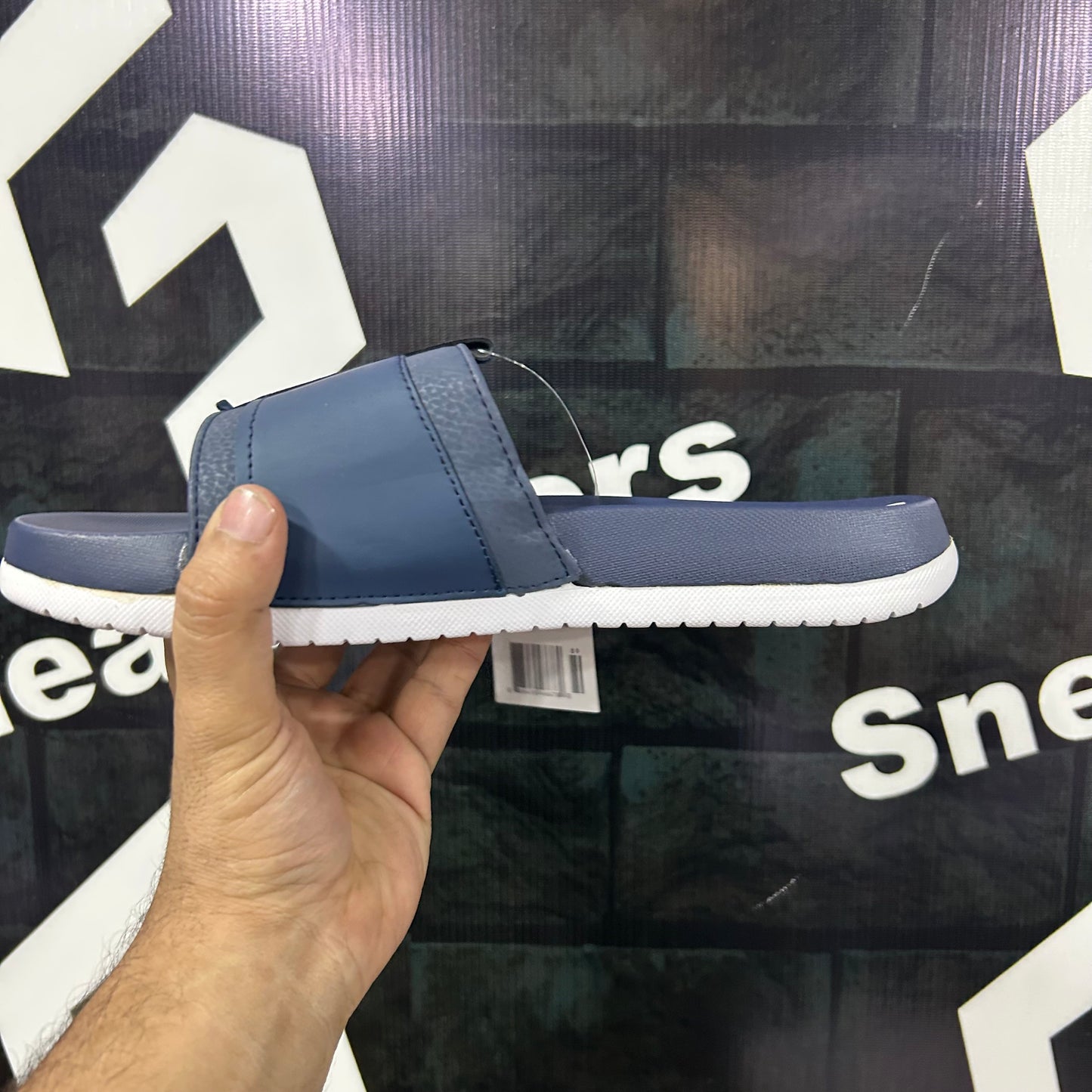 NKE - Slides - D7 - Navy