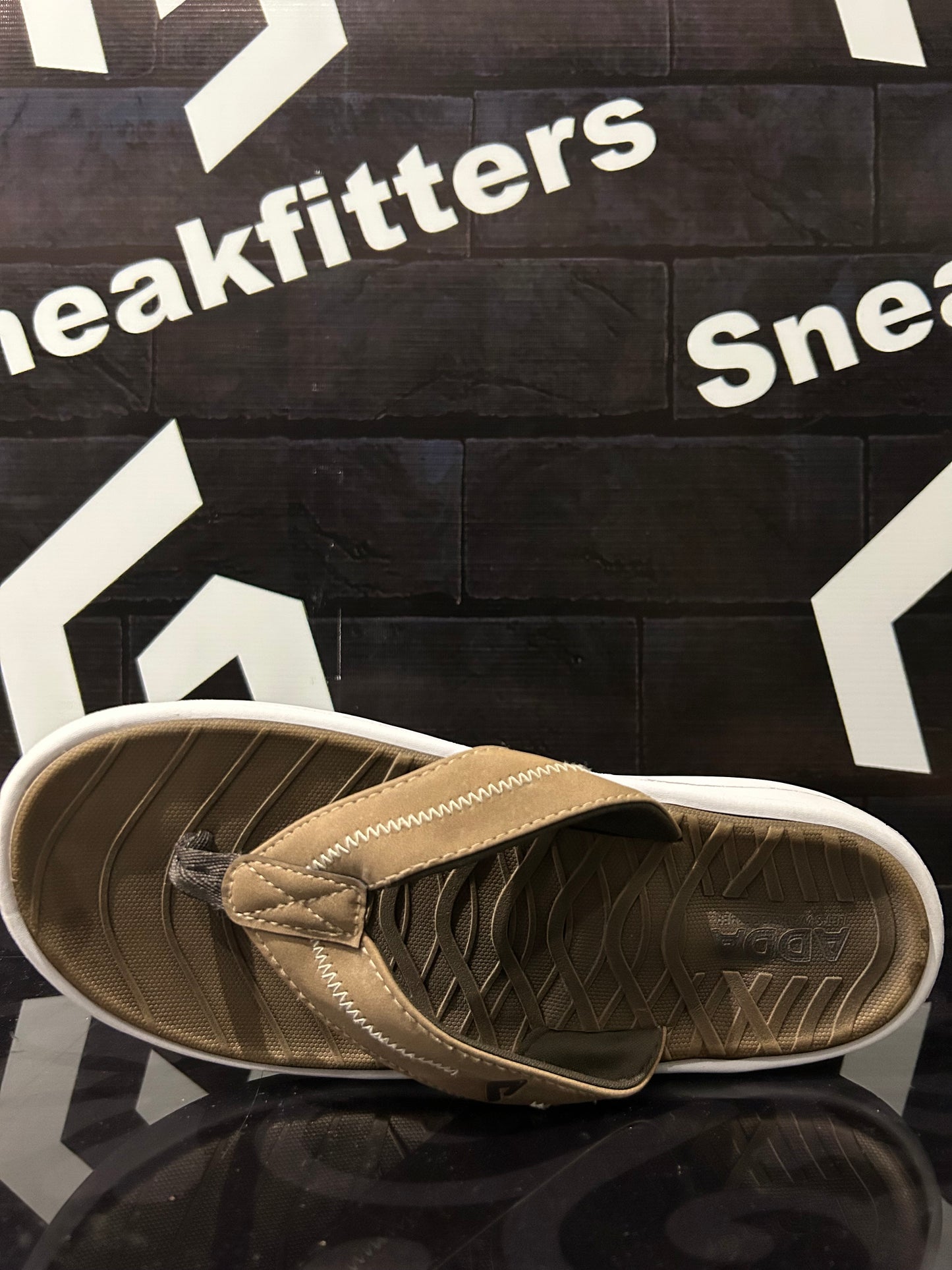 Skecher - D3 - Slides - Brown
